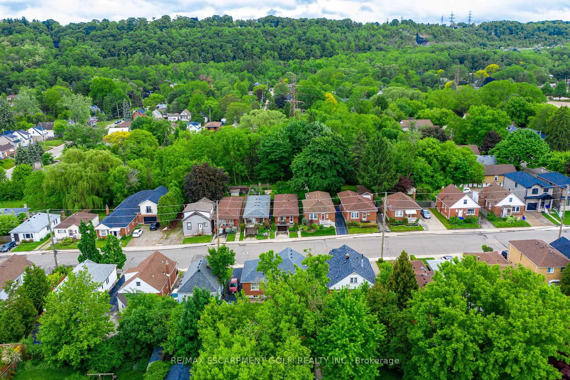 Photo 37 of 86 Whitney Avenue, Hamilton, Ainslie Wood — HOMEH