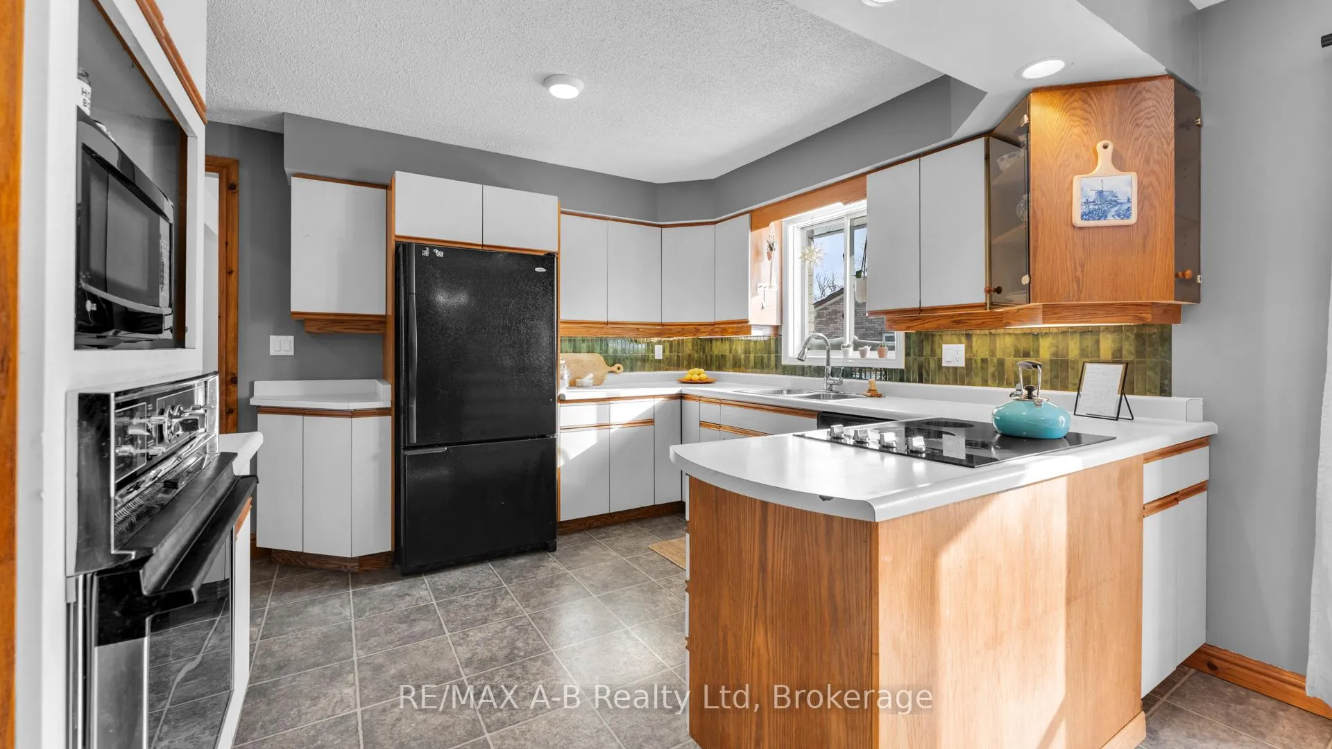 Photo 11 of 184 Henry Street, West Perth, Mitchell — HOMEH