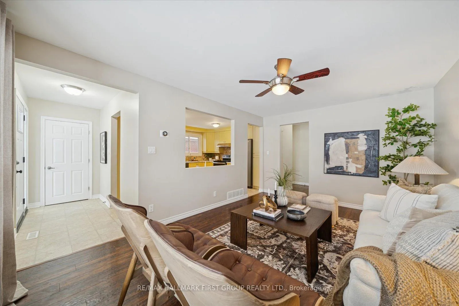 Photo 7 of 553 Harmony Road S, Oshawa, Donevan — HOMEH