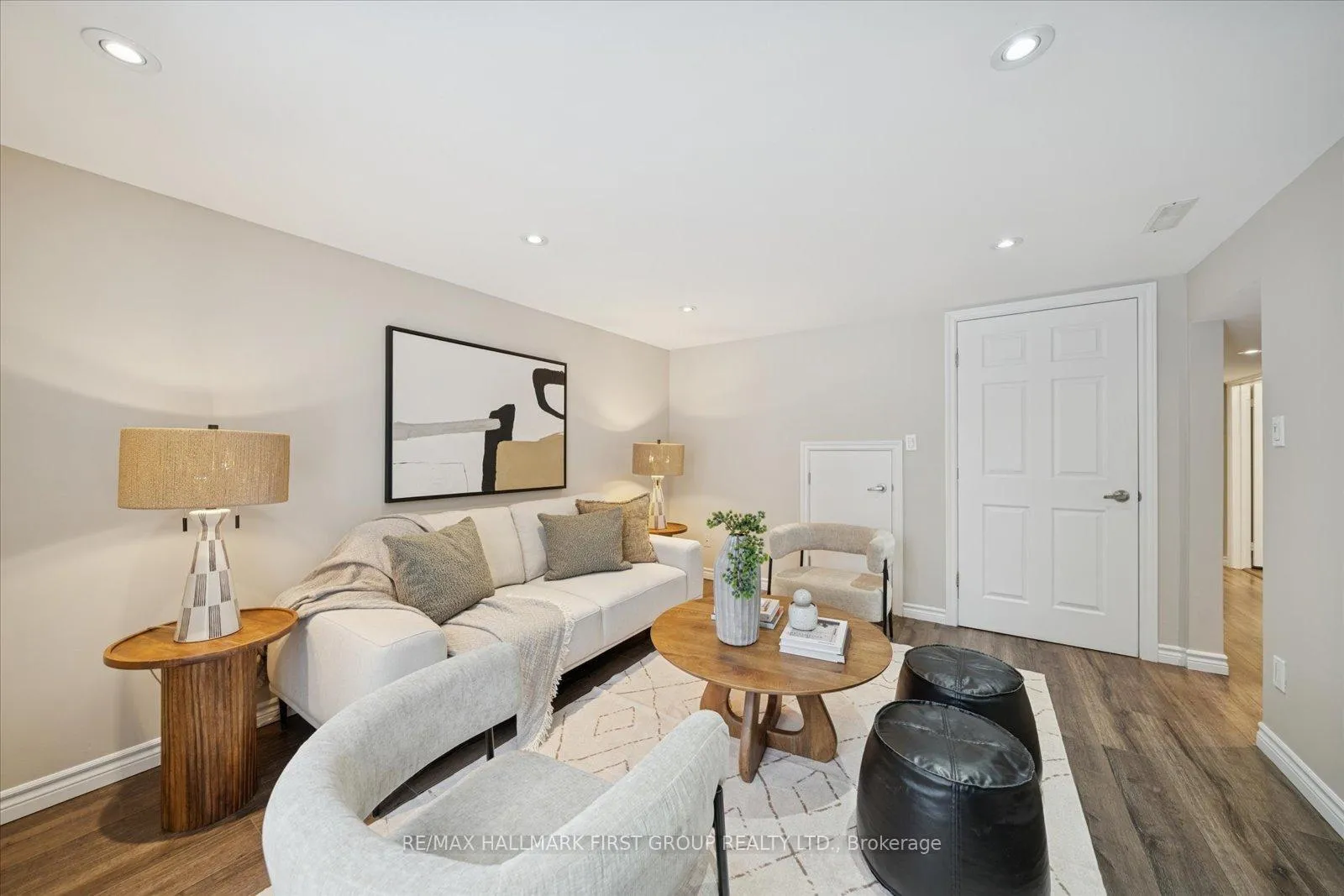 Photo 25 of 553 Harmony Road S, Oshawa, Donevan — HOMEH