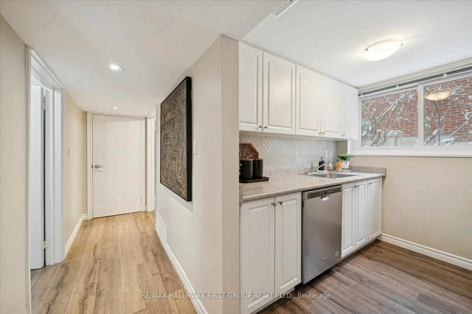 Photo 26 of 553 Harmony Road S, Oshawa, Donevan — HOMEH
