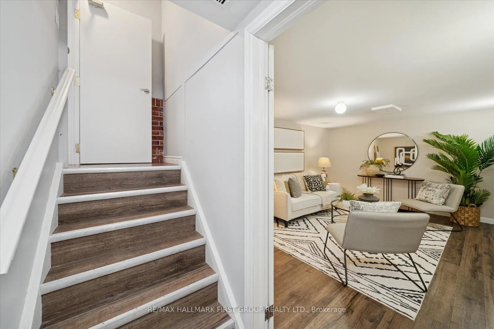Photo 33 of 553 Harmony Road S, Oshawa, Donevan — HOMEH