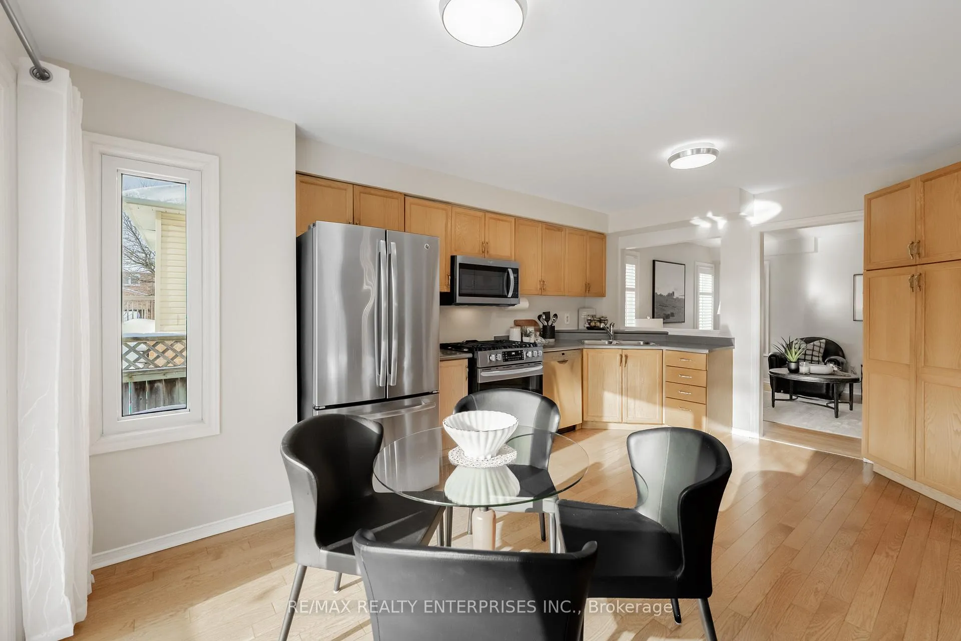 Photo 12 of 39 Banting Road, Halton Hills, Georgetown — HOMEH