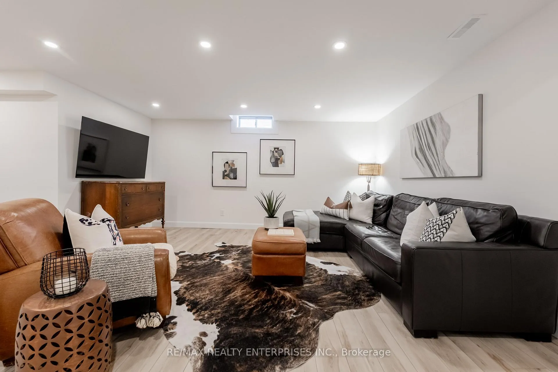 Photo 35 of 39 Banting Road, Halton Hills, Georgetown — HOMEH