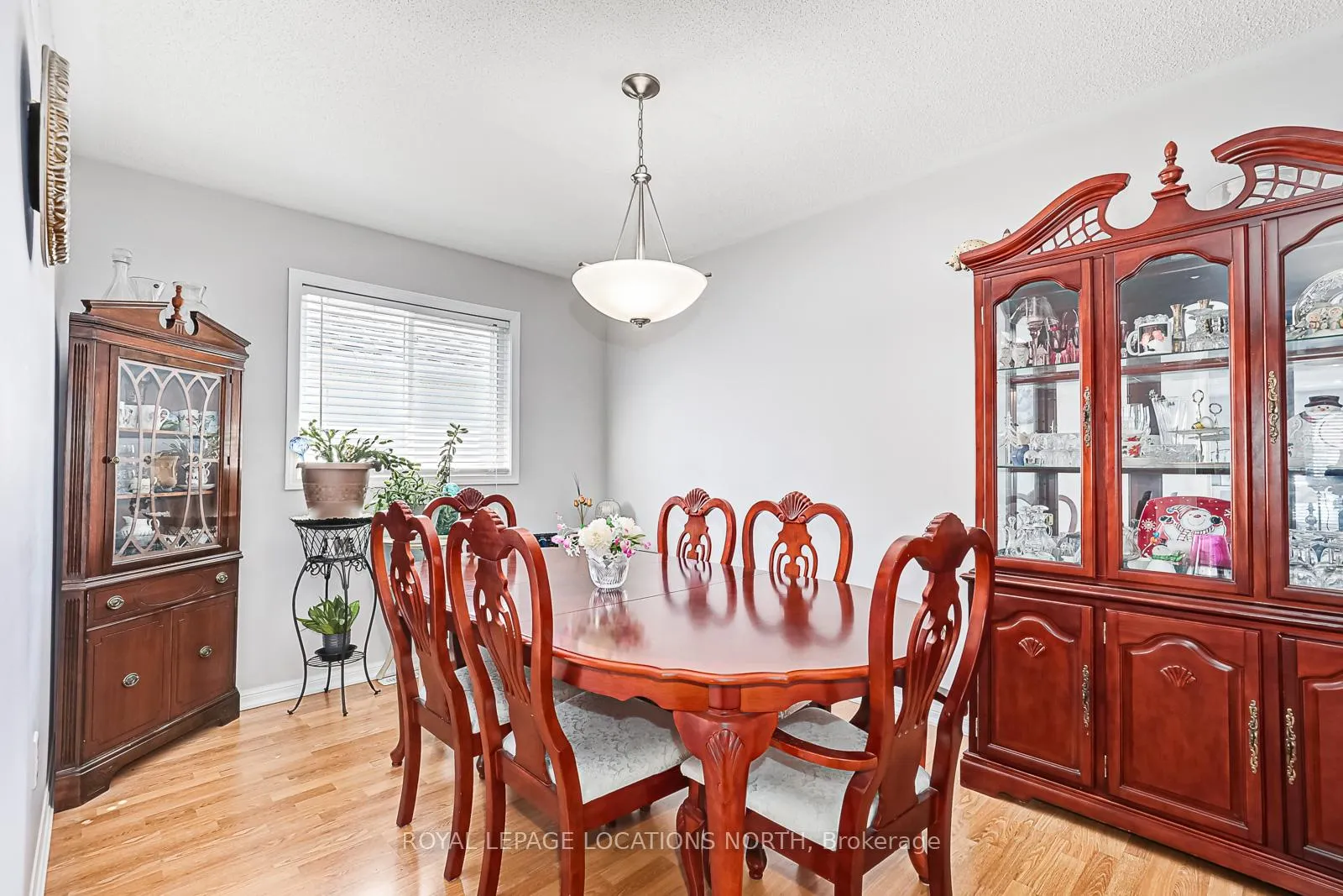 Photo 16 of 62 Meadowlark Boulevard, Wasaga Beach — HOMEH