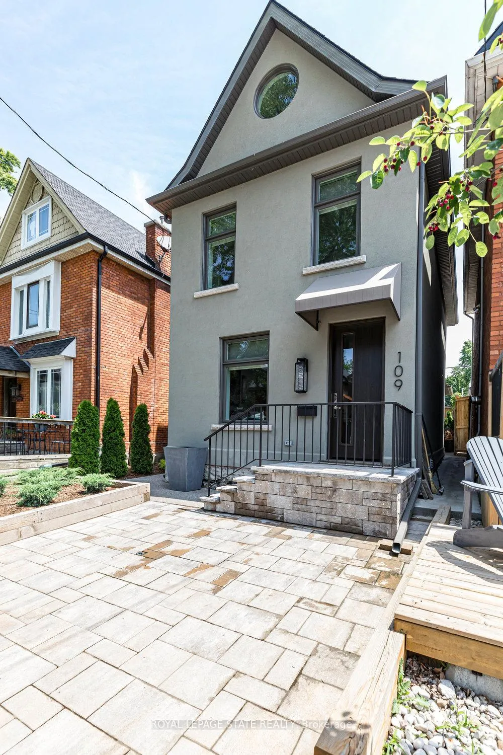 Photo 2 of 109 Kent Street, Hamilton, Kirkendall — HOMEH