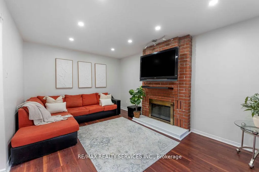 Photo 12 of 12 Nuttall Street, Brampton, Westgate — HOMEH