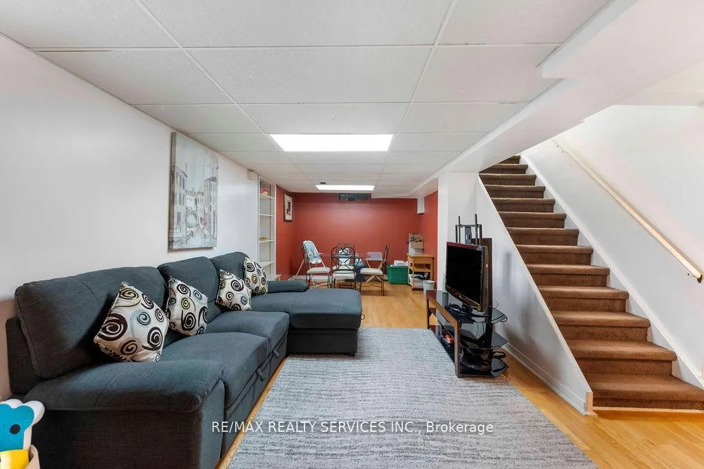 Photo 29 of 12 Nuttall Street, Brampton, Westgate — HOMEH