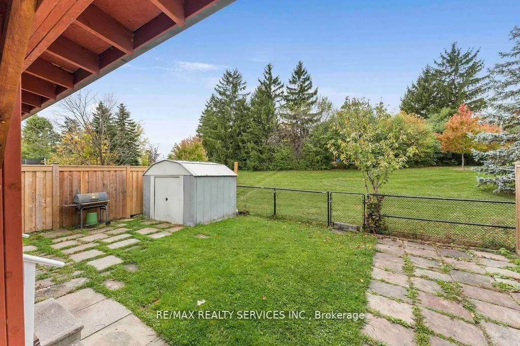 Photo 38 of 12 Nuttall Street, Brampton, Westgate — HOMEH