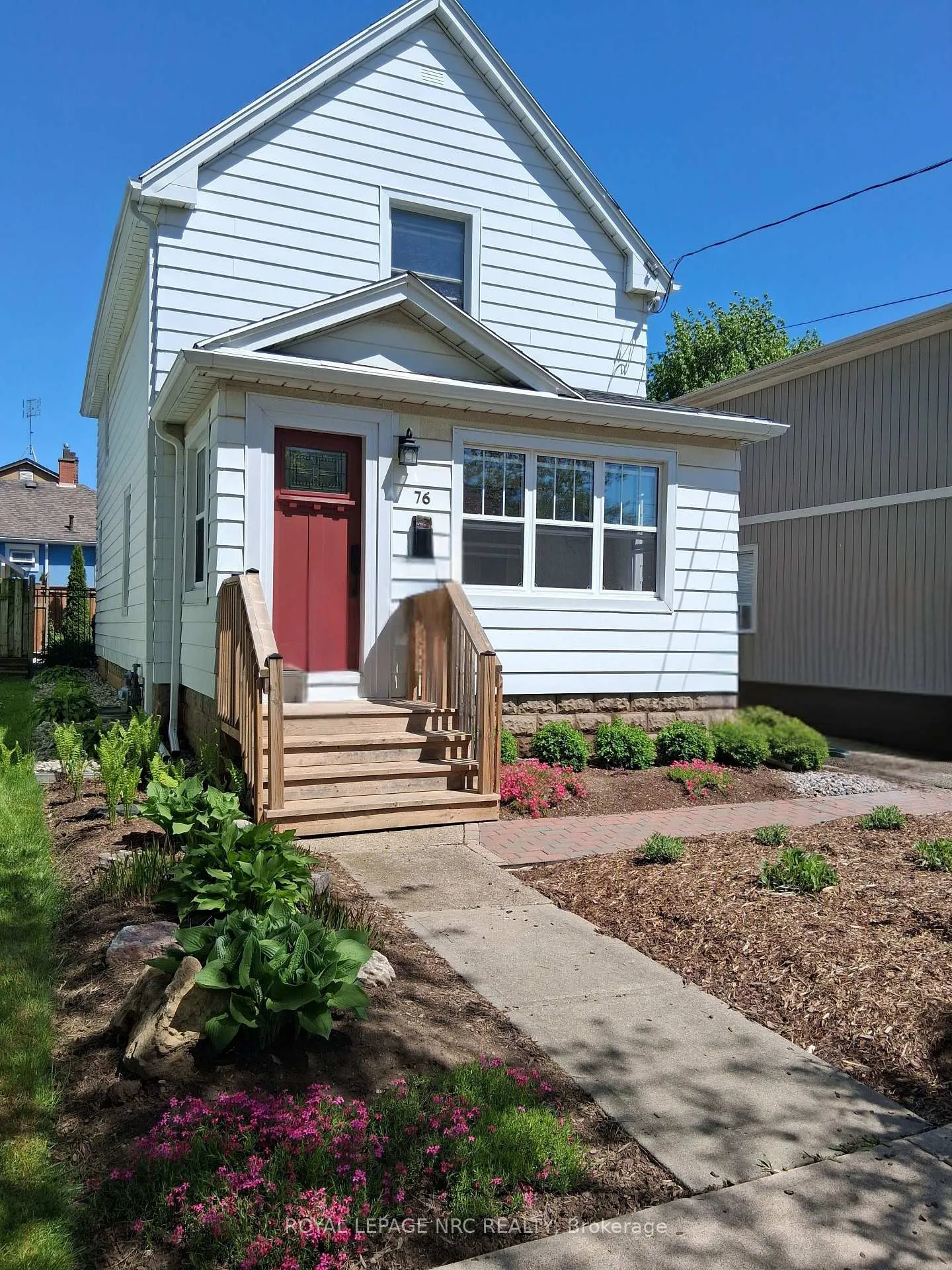 Photo 2 of 76 Henry Street, St. Catharines, Downtown — HOMEH