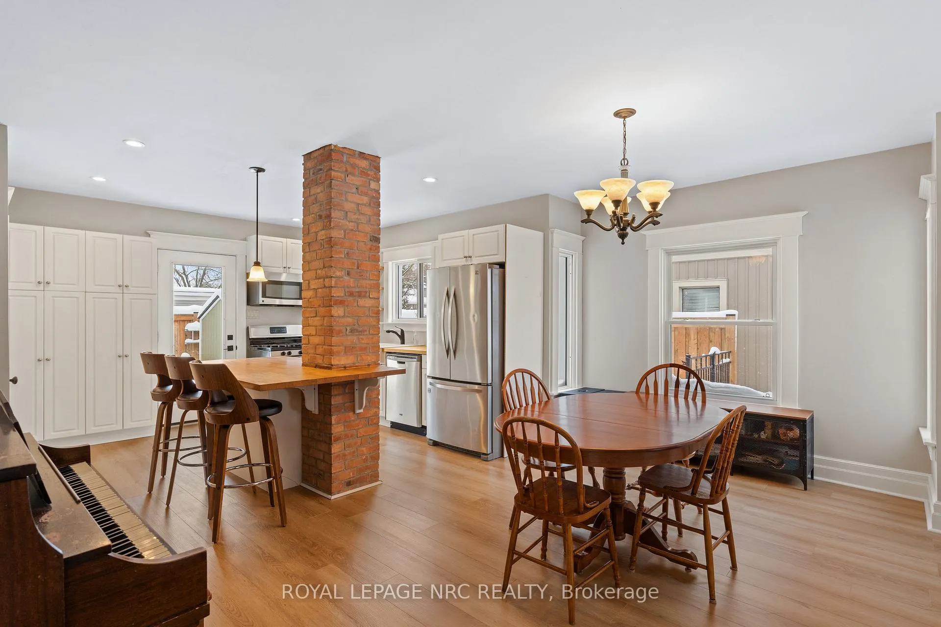 Photo 12 of 76 Henry Street, St. Catharines, Downtown — HOMEH