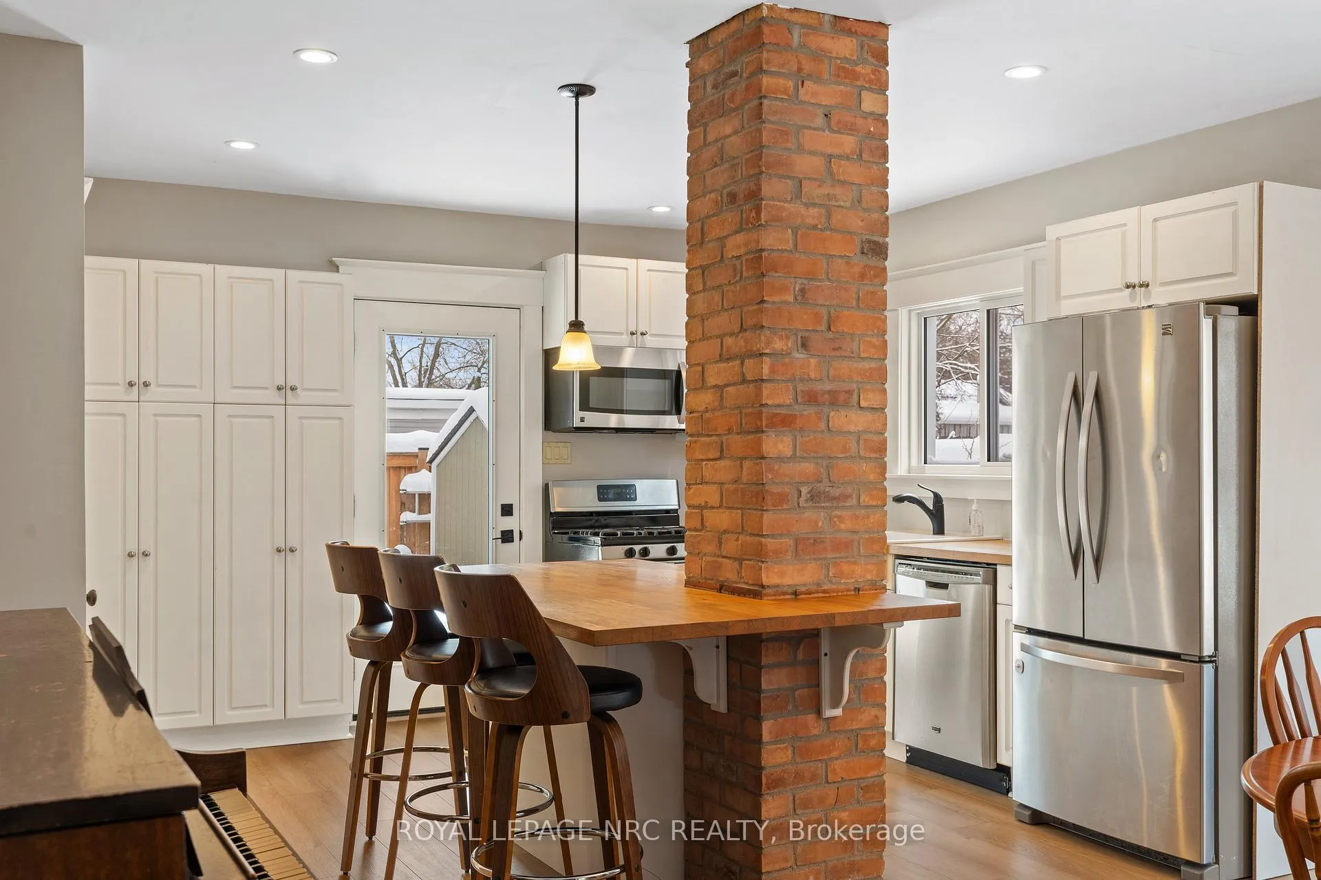 Photo 13 of 76 Henry Street, St. Catharines, Downtown — HOMEH
