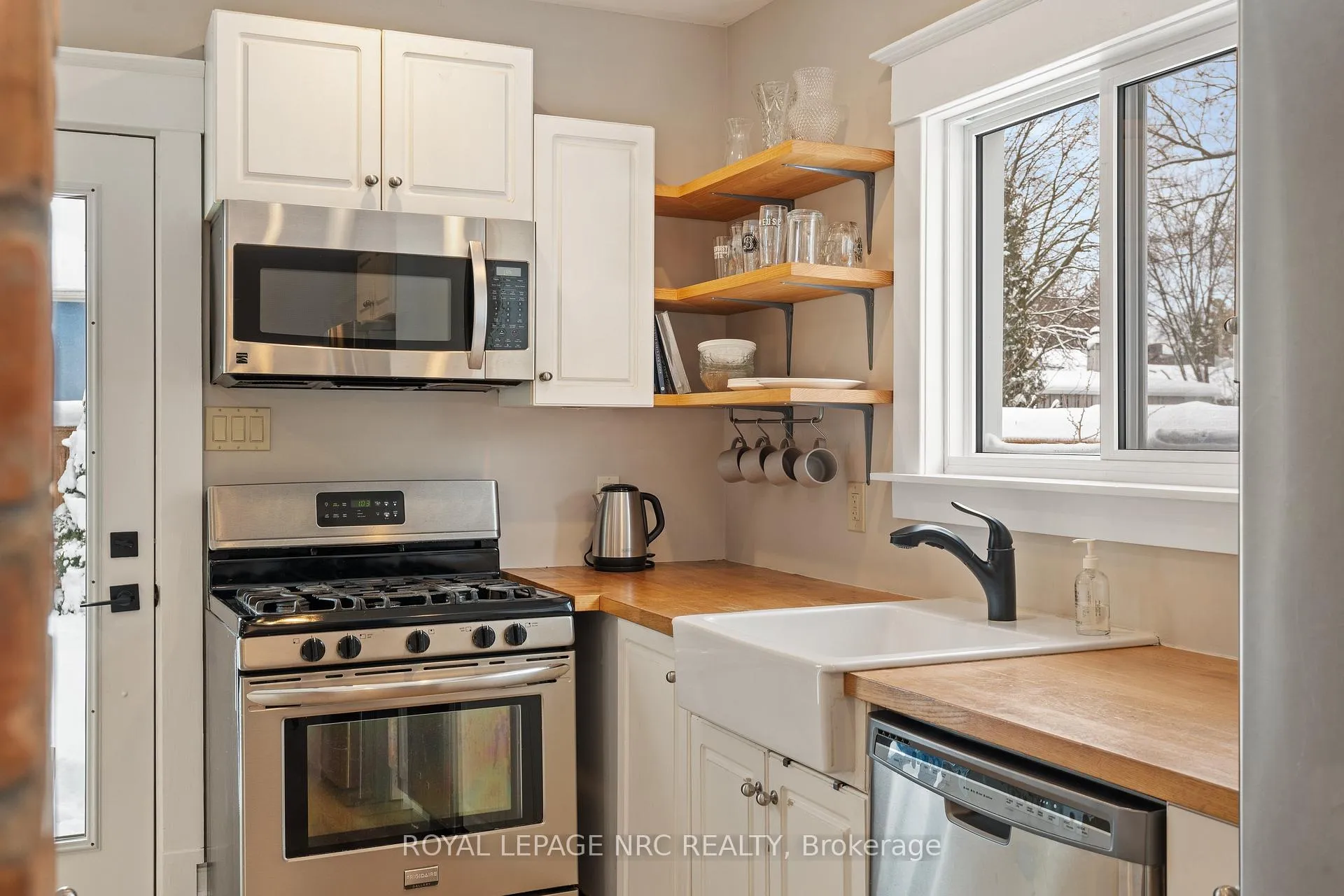 Photo 16 of 76 Henry Street, St. Catharines, Downtown — HOMEH