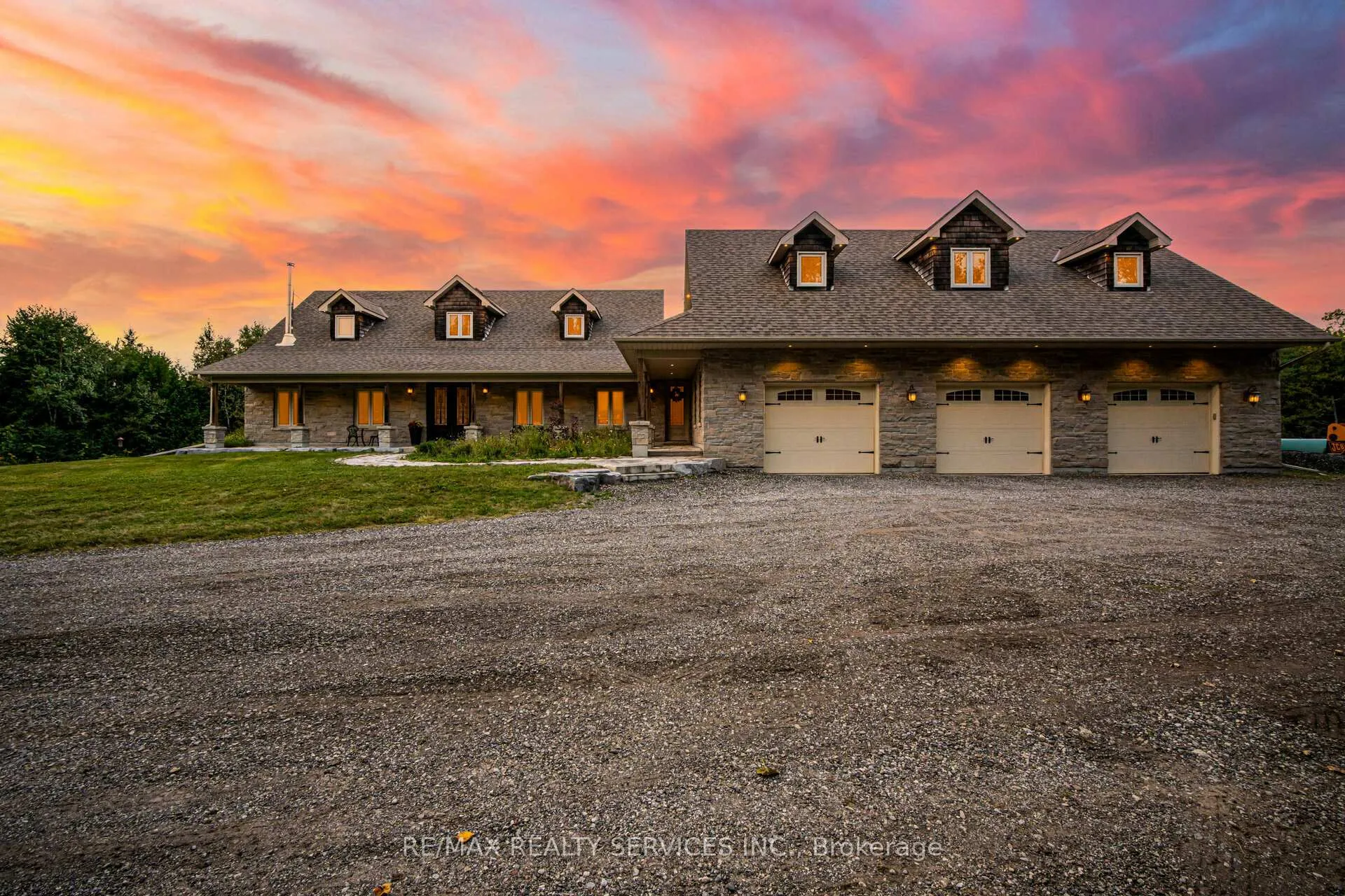 Photo 2 of 18873 Heart Lake Road, Caledon, Rural Caledon — HOMEH