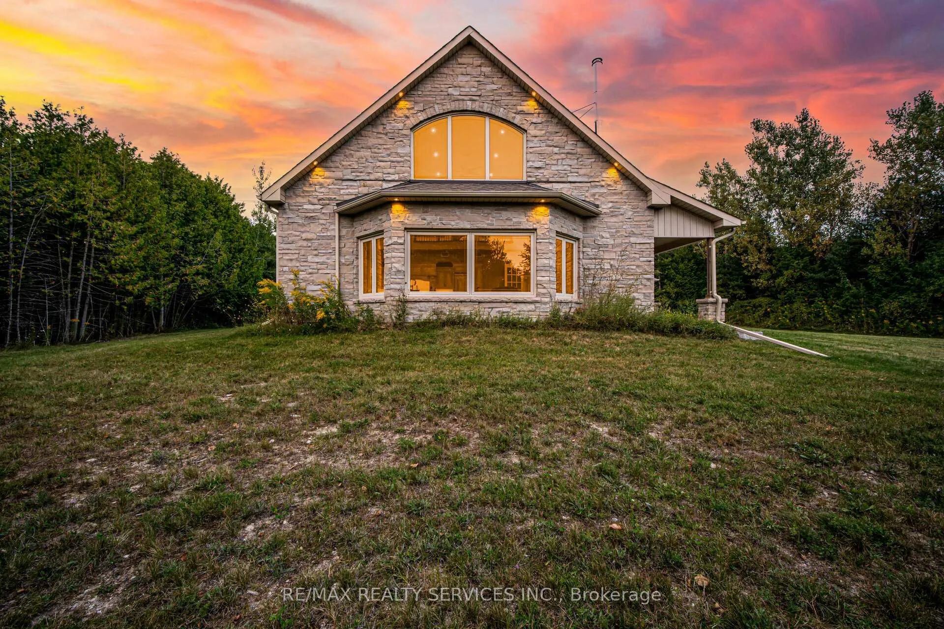 Photo 4 of 18873 Heart Lake Road, Caledon, Rural Caledon — HOMEH