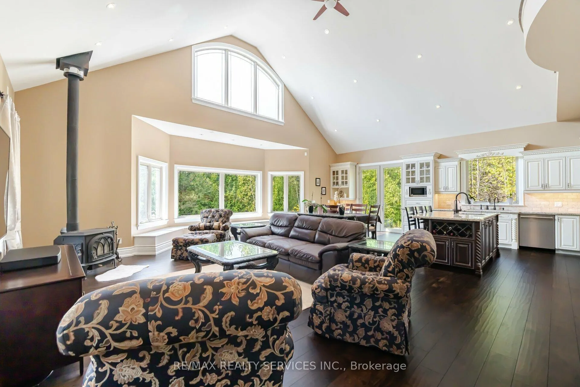 Photo 9 of 18873 Heart Lake Road, Caledon, Rural Caledon — HOMEH