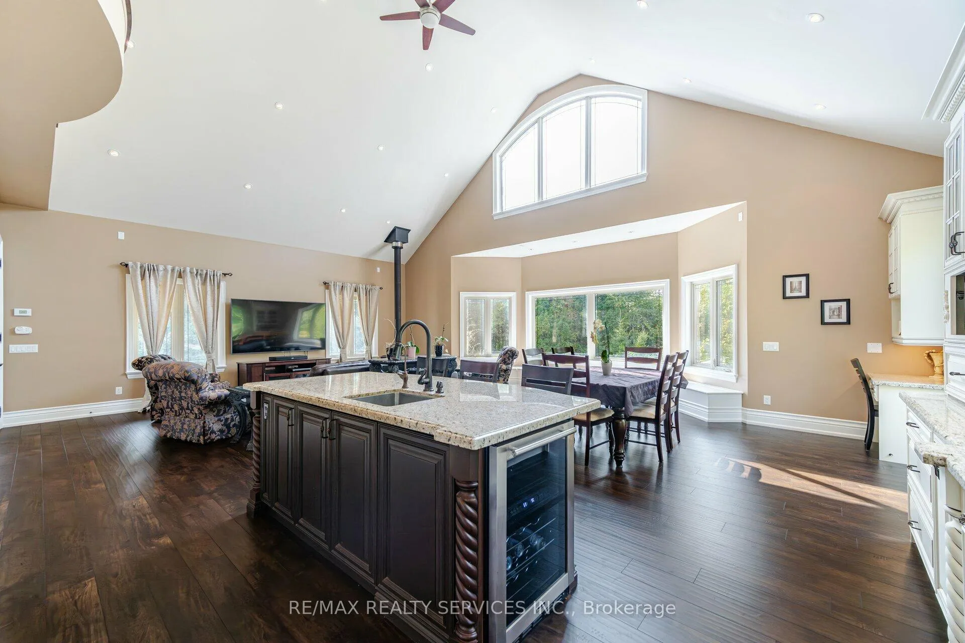 Photo 15 of 18873 Heart Lake Road, Caledon, Rural Caledon — HOMEH