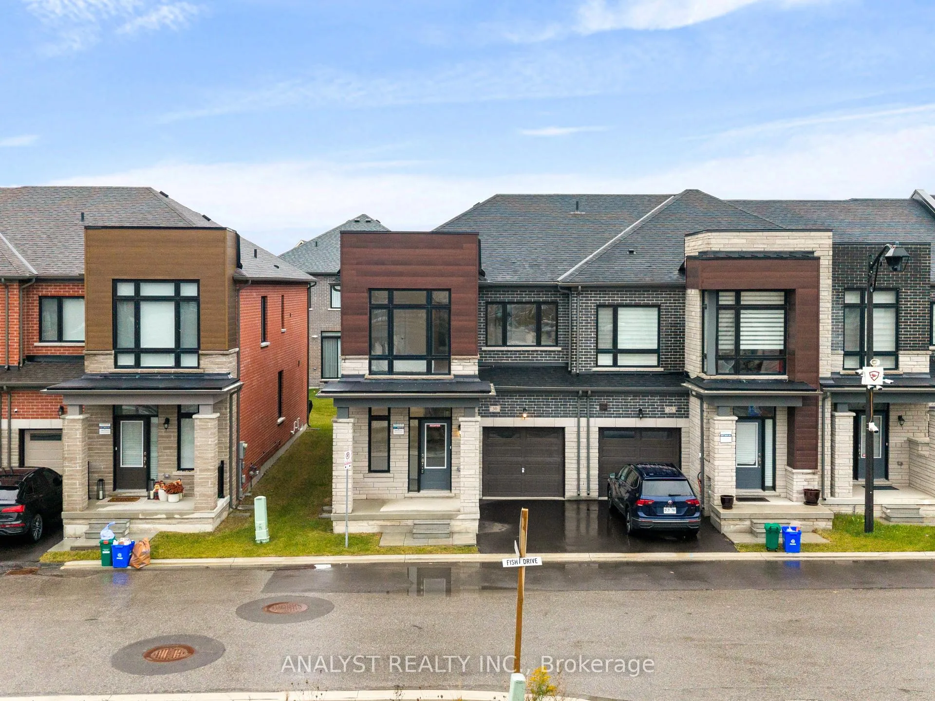 Photo 1 of 30 Blick Crescent, Aurora, Bayview Northeast — HOMEH