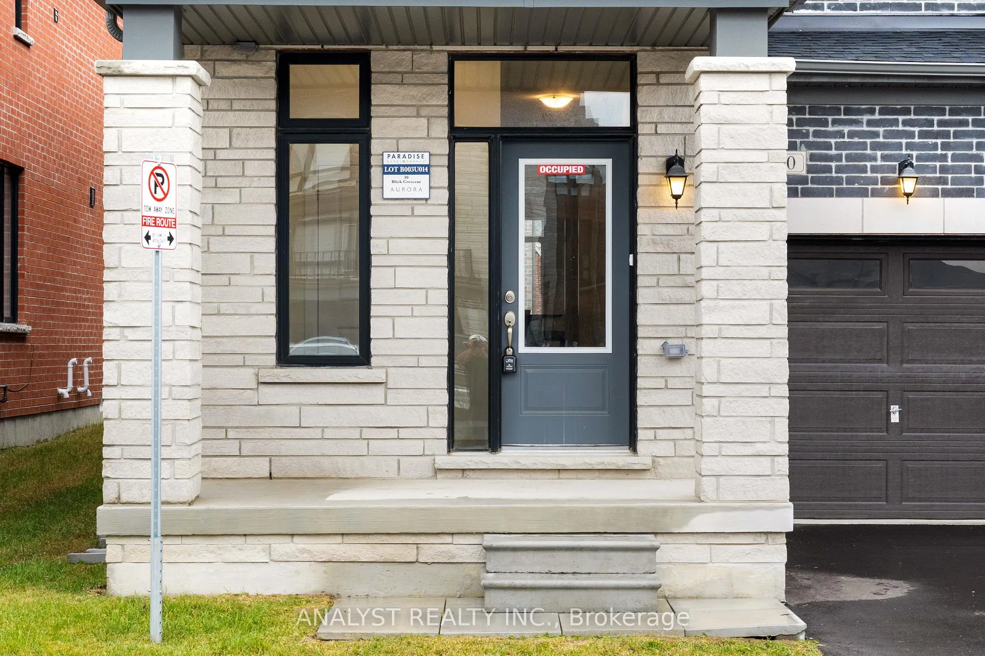 Photo 6 of 30 Blick Crescent, Aurora, Bayview Northeast — HOMEH