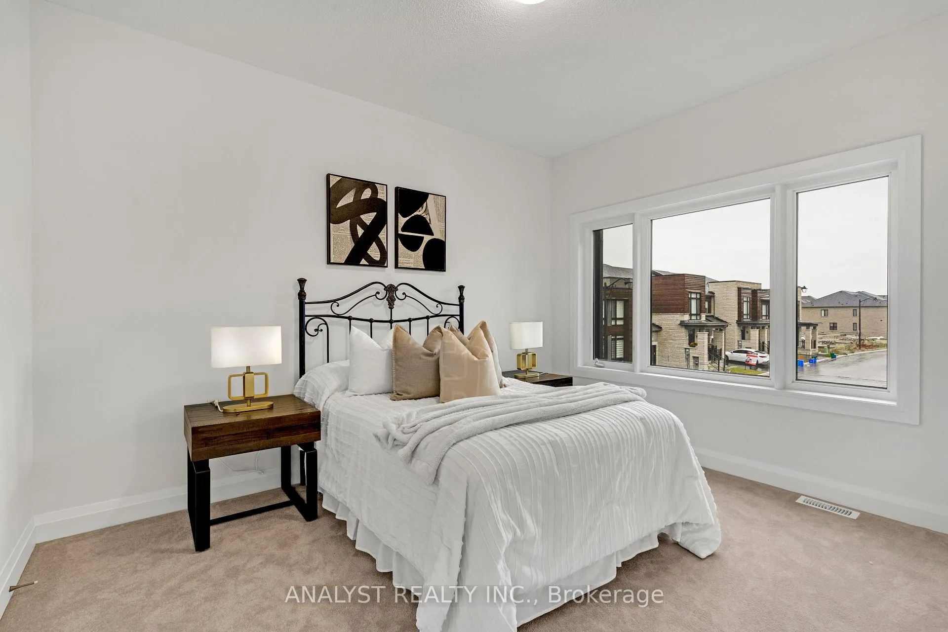 Photo 29 of 30 Blick Crescent, Aurora, Bayview Northeast — HOMEH