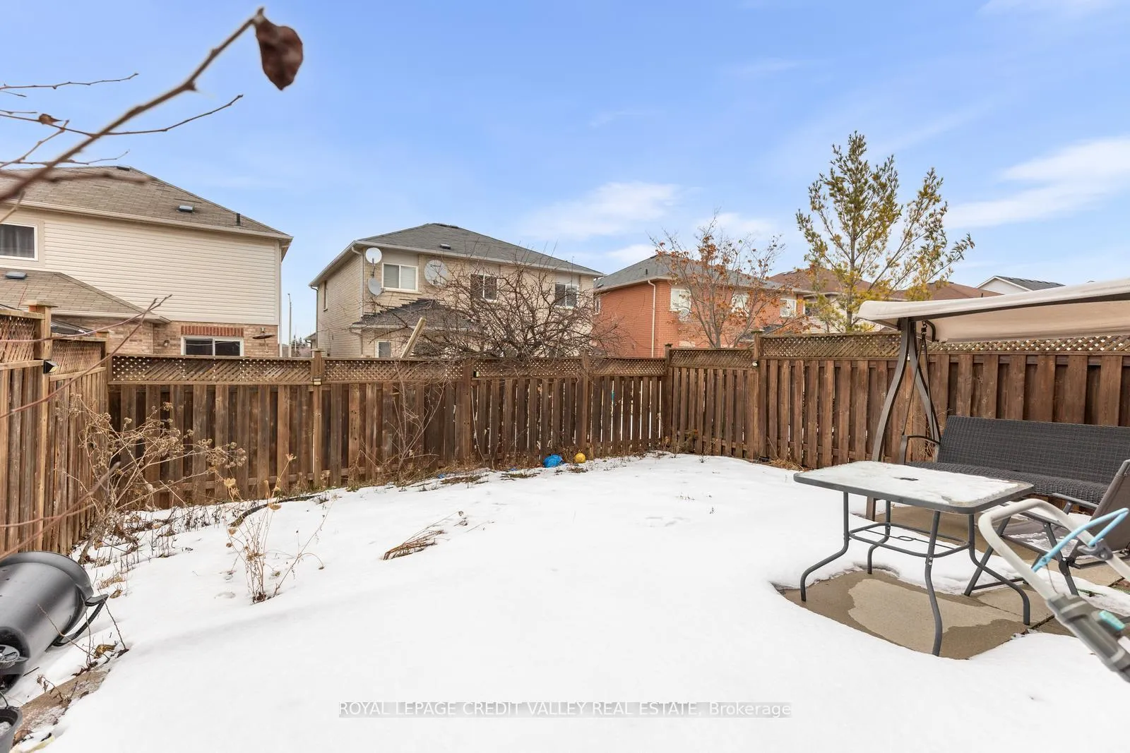 Photo 33 of 84 Whiteface Crescent, Brampton, Fletcher's Meadow — HOMEH