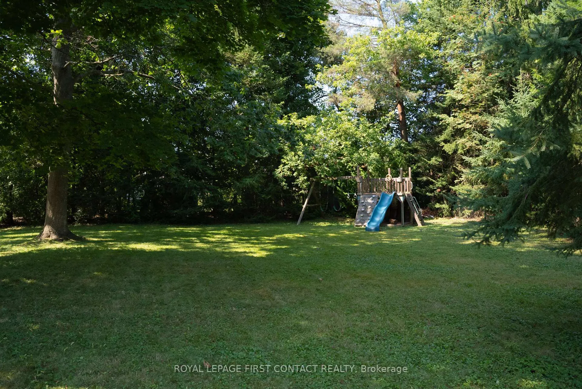 Photo 38 of 64 Puget Street, Barrie, Codrington — HOMEH