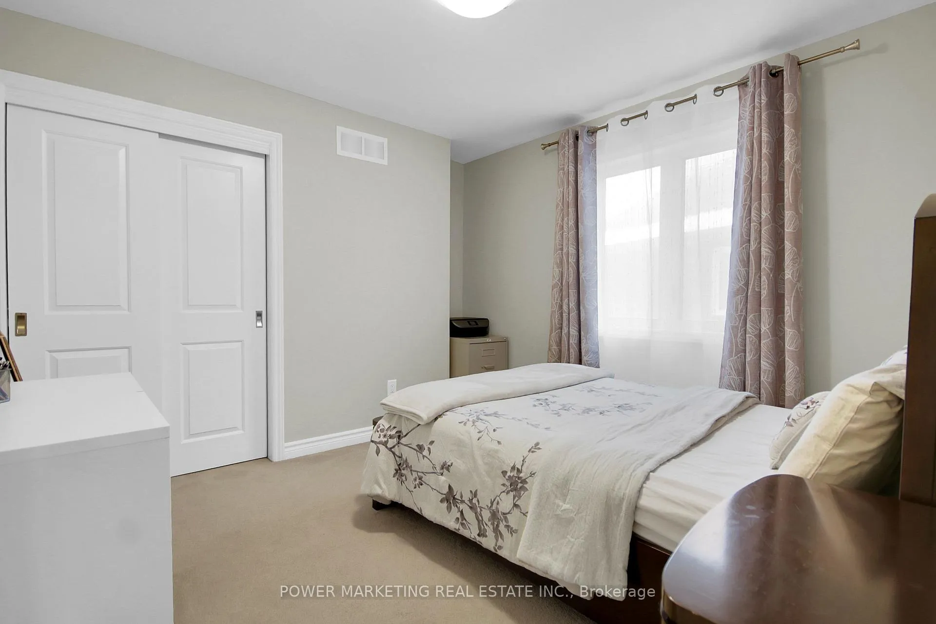 Photo 7 of 1076 Cobble Hill Drive, Ottawa, Barrhaven - Cedargrove/Fraserdale — HOMEH