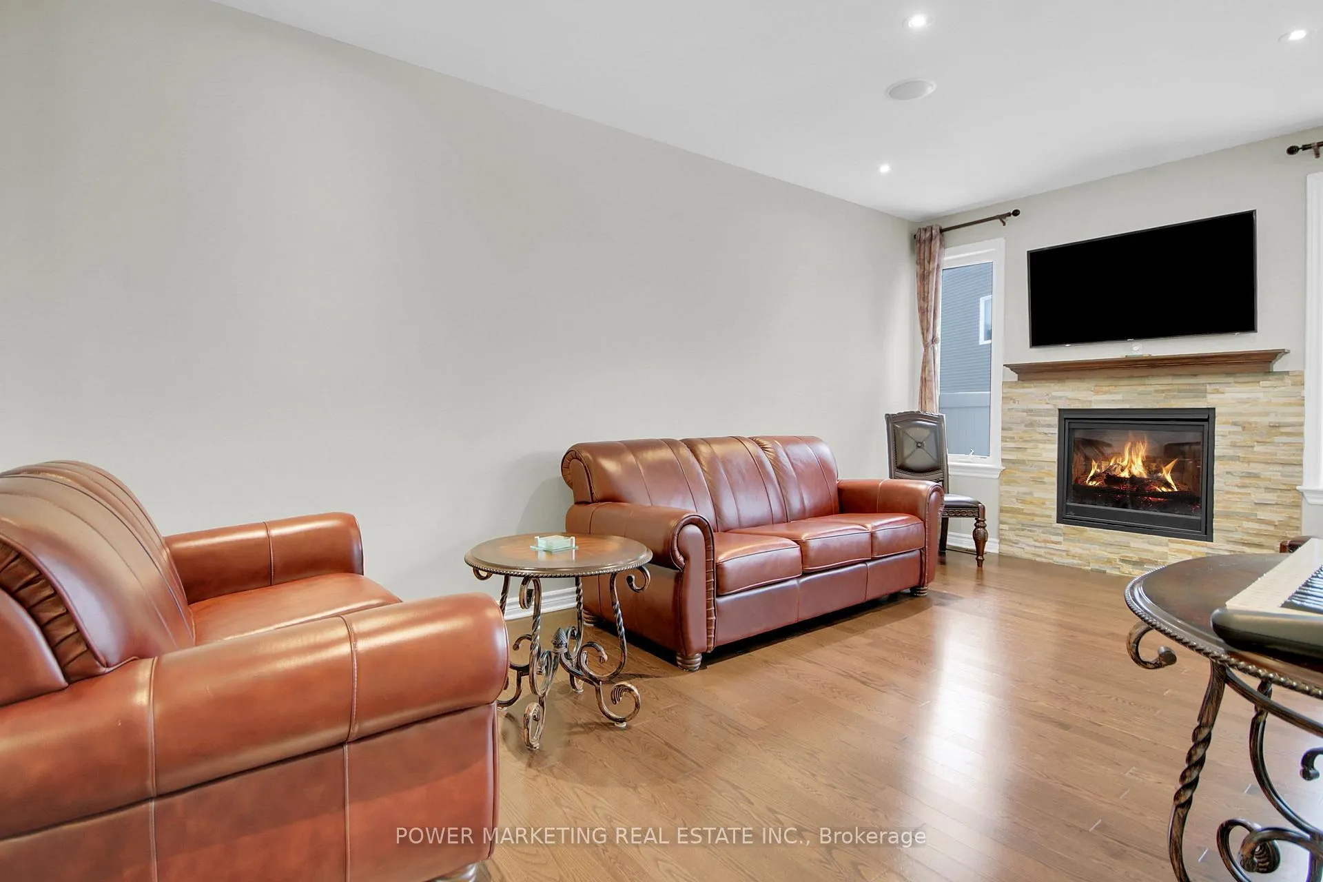 Photo 18 of 1076 Cobble Hill Drive, Ottawa, Barrhaven - Cedargrove/Fraserdale — HOMEH