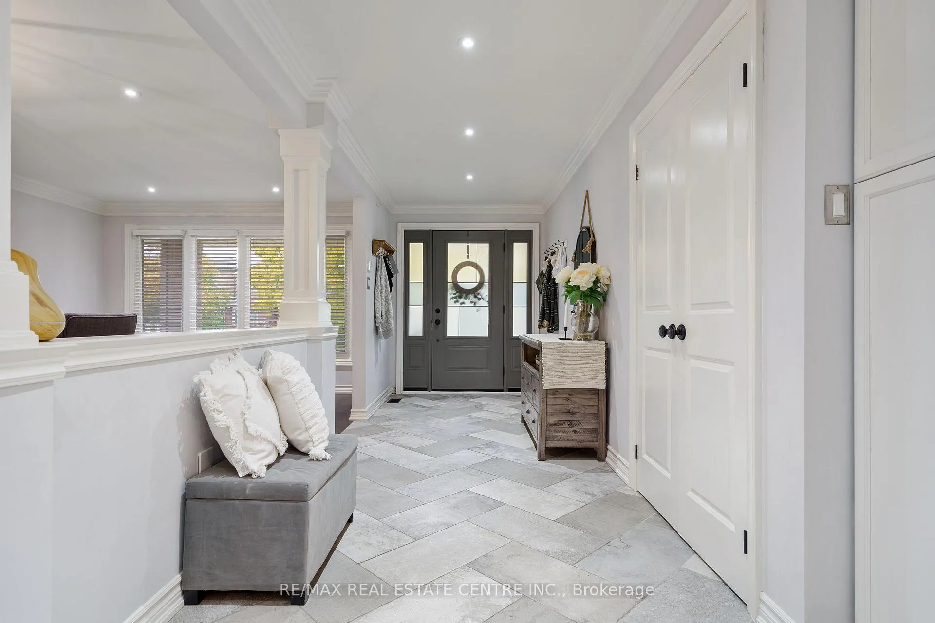 Photo 5 of 66 Ellington Avenue, Hamilton, Stoney Creek — HOMEH