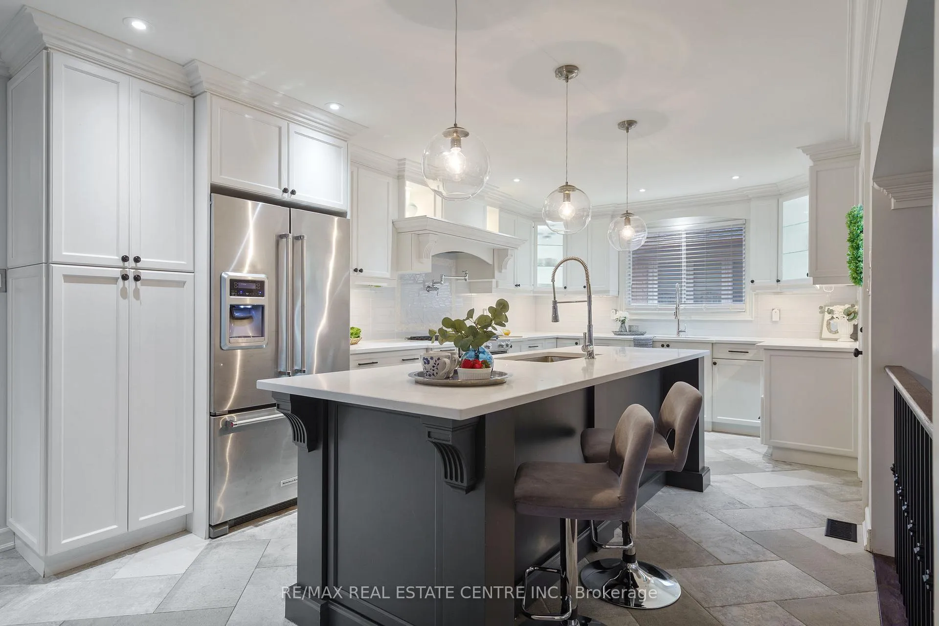 Photo 13 of 66 Ellington Avenue, Hamilton, Stoney Creek — HOMEH