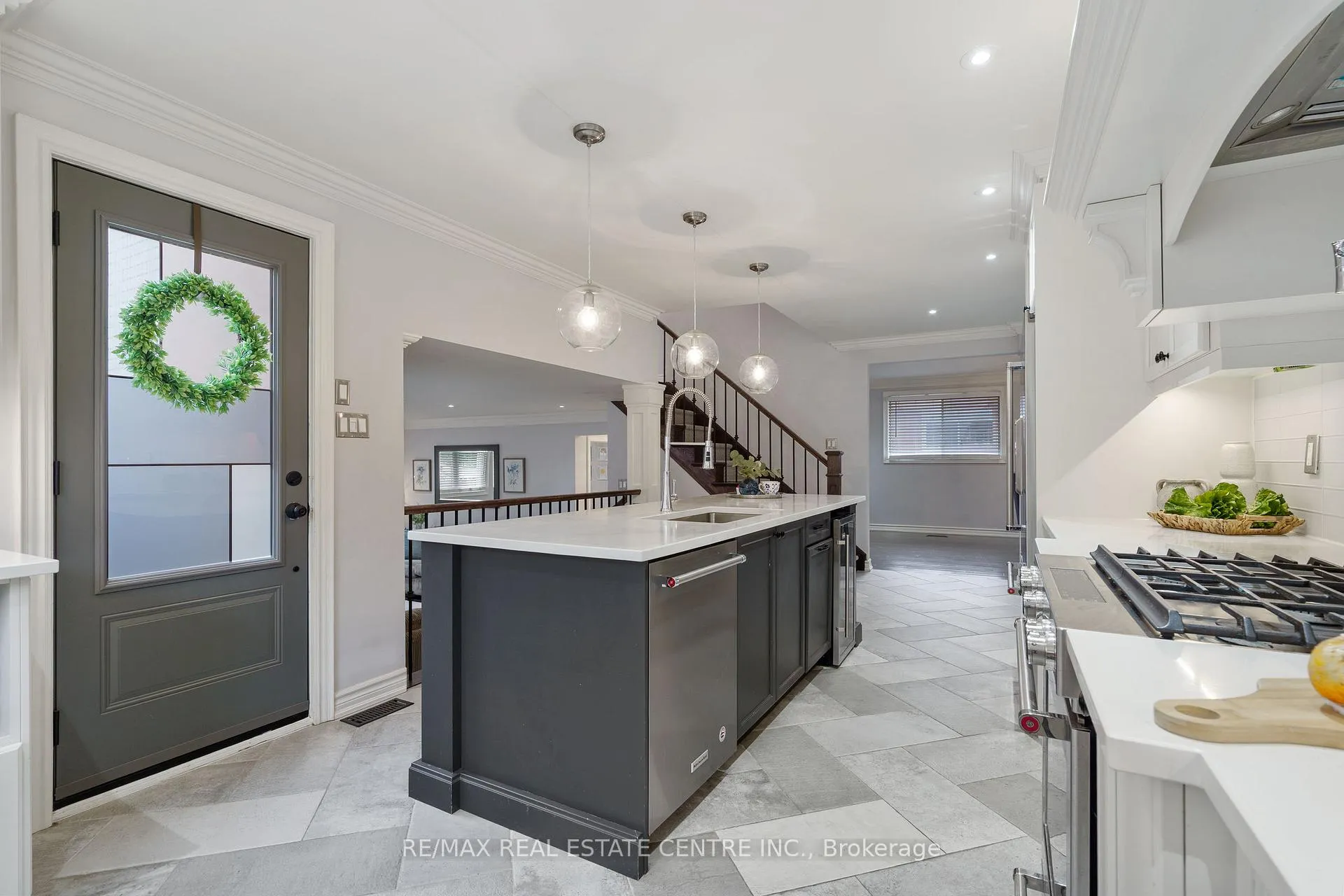 Photo 17 of 66 Ellington Avenue, Hamilton, Stoney Creek — HOMEH