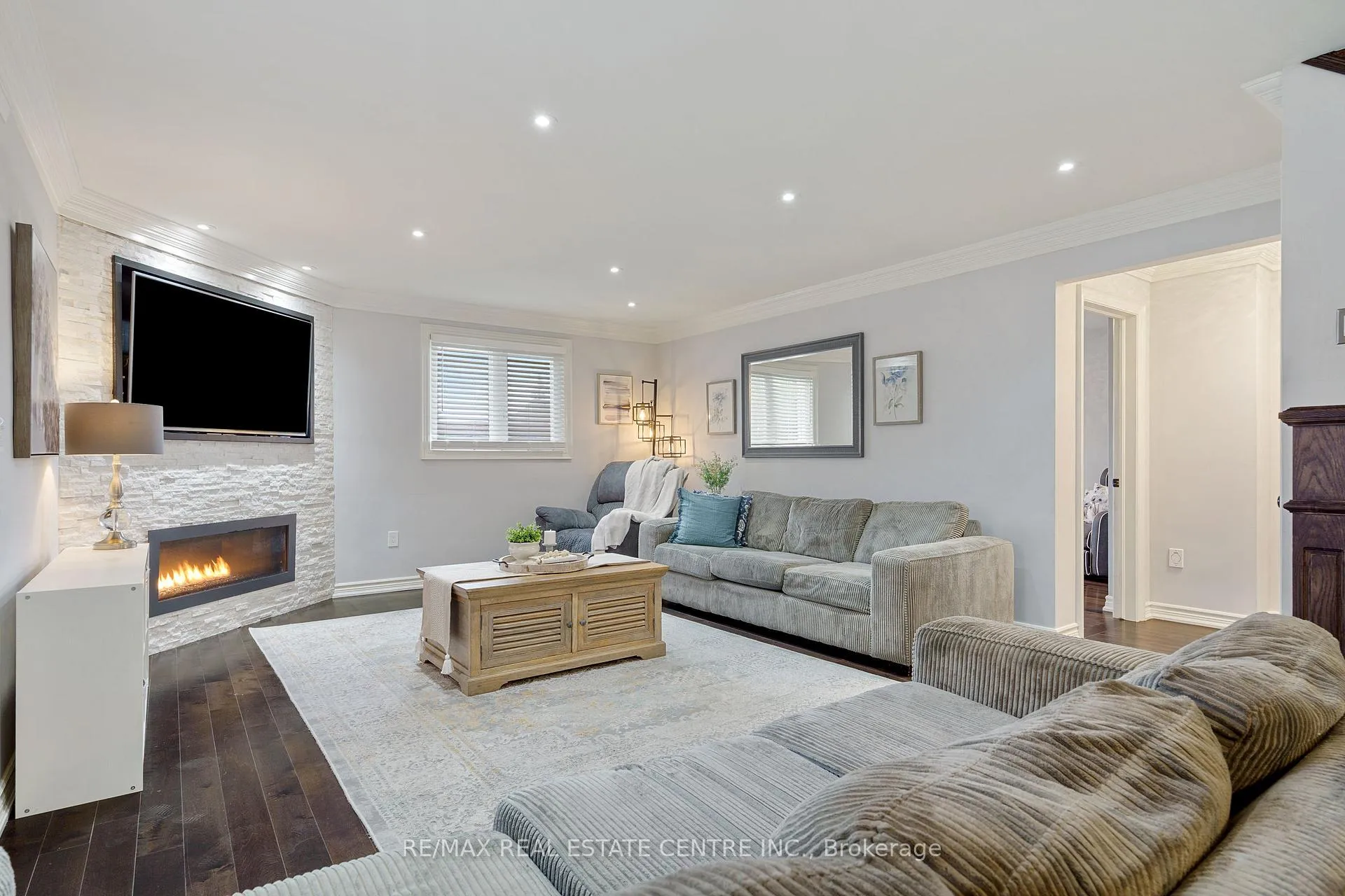 Photo 26 of 66 Ellington Avenue, Hamilton, Stoney Creek — HOMEH