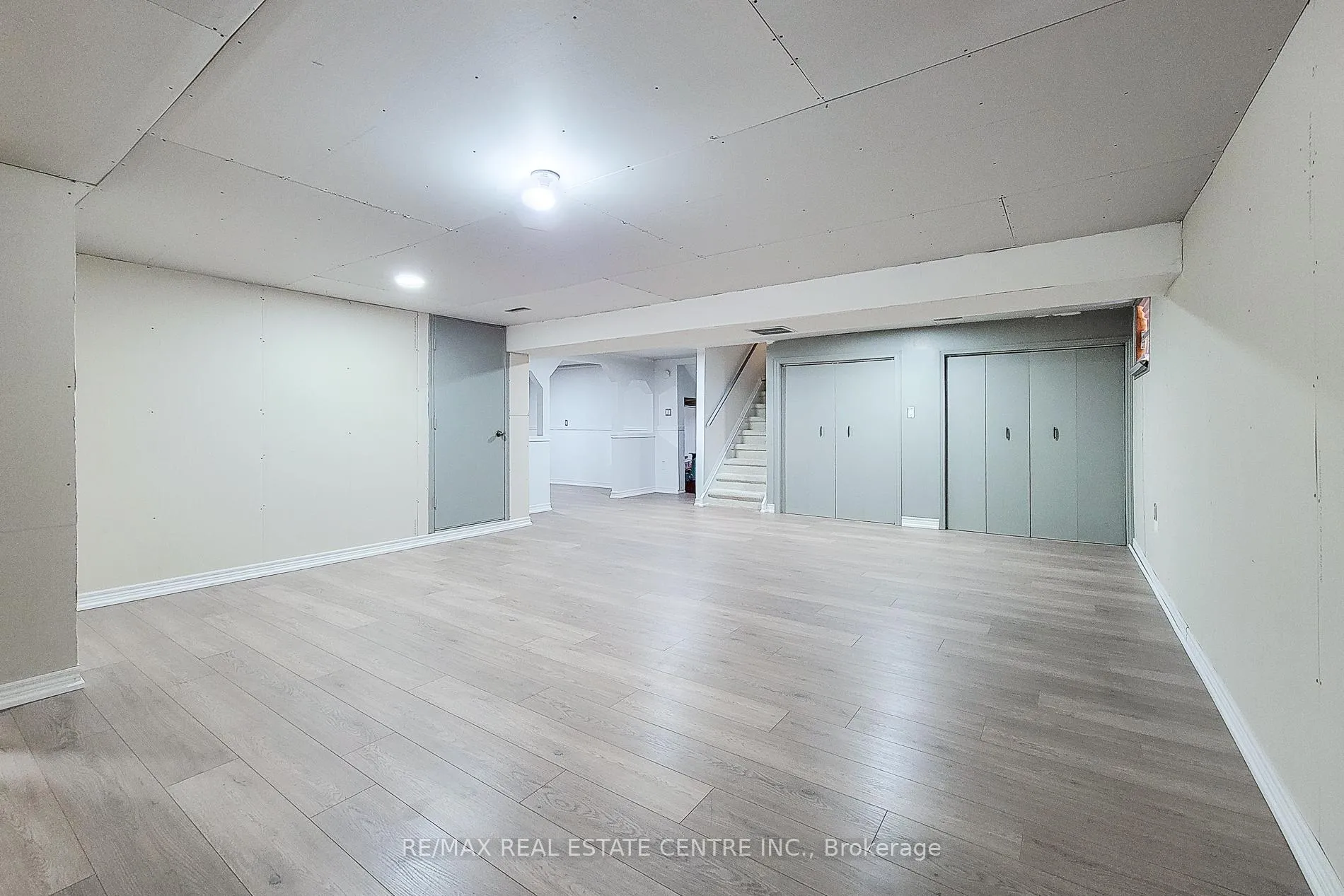 Photo 44 of 66 Ellington Avenue, Hamilton, Stoney Creek — HOMEH
