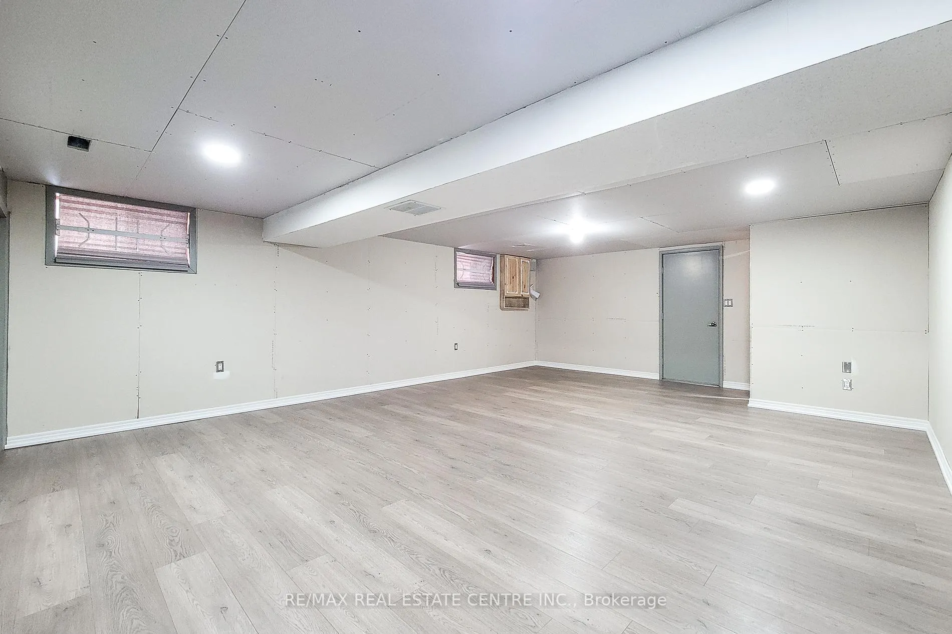 Photo 45 of 66 Ellington Avenue, Hamilton, Stoney Creek — HOMEH