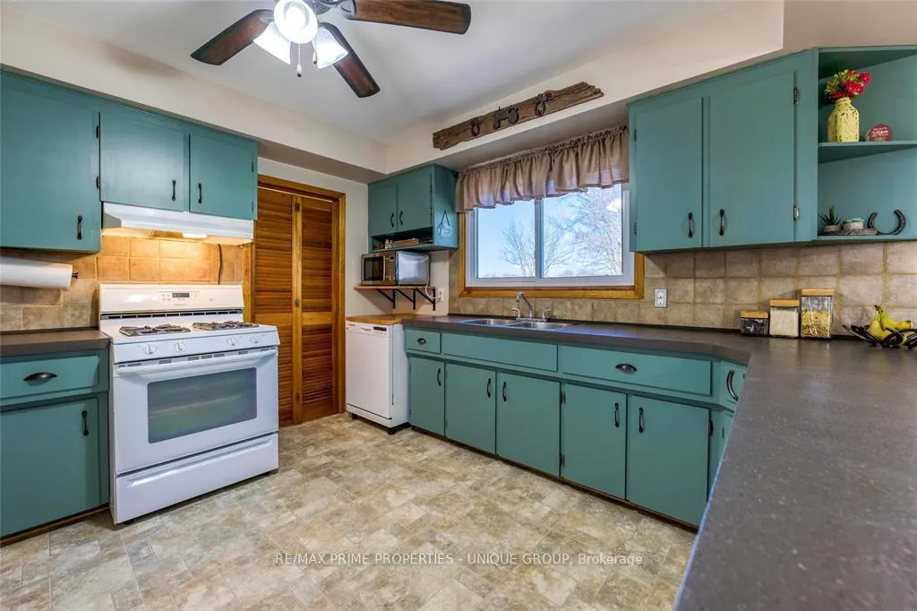 Photo 10 of 3284 Kimball Road, St. Clair — HOMEH