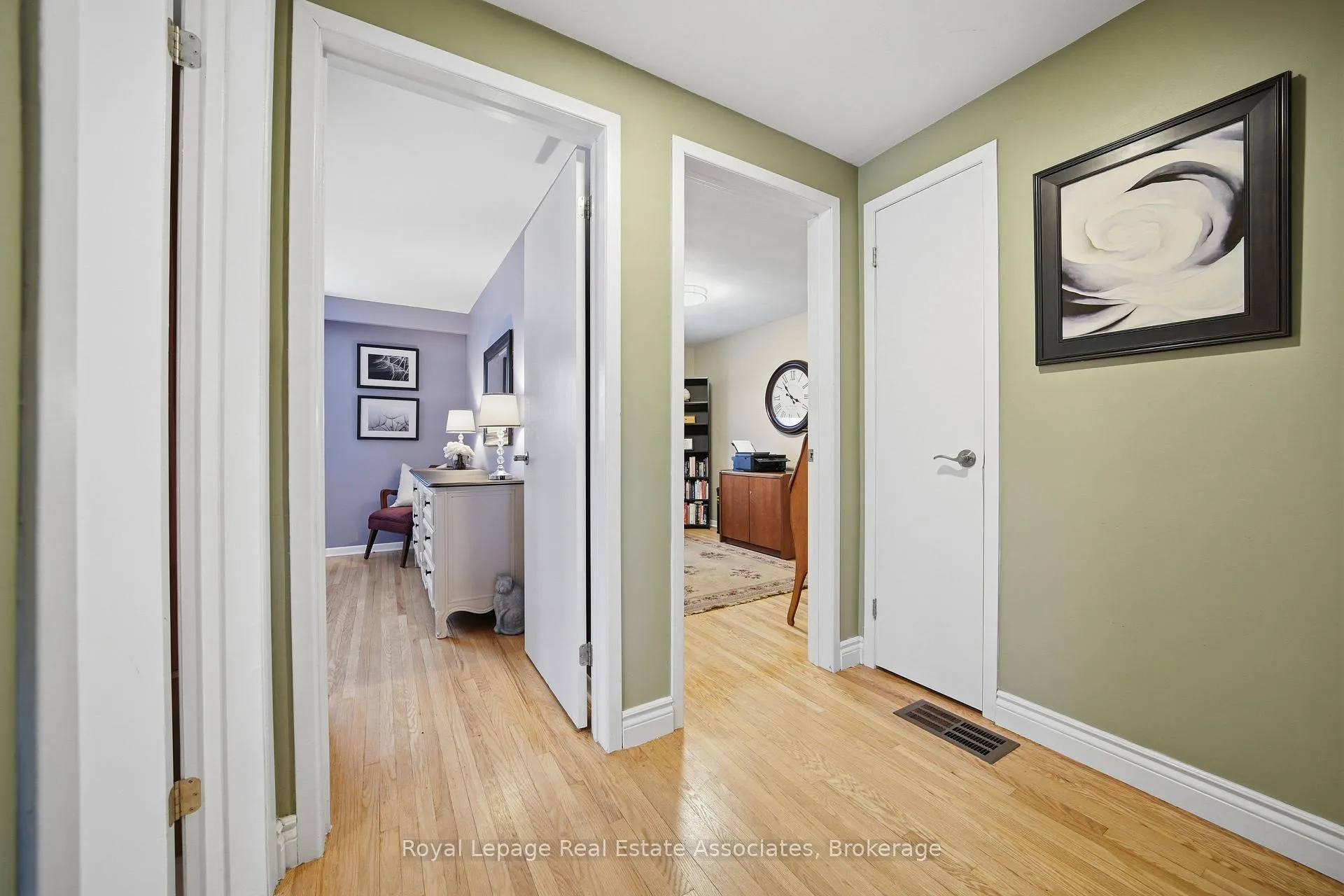 Photo 19 of 28 Faludon Drive, Halton Hills, Georgetown — HOMEH