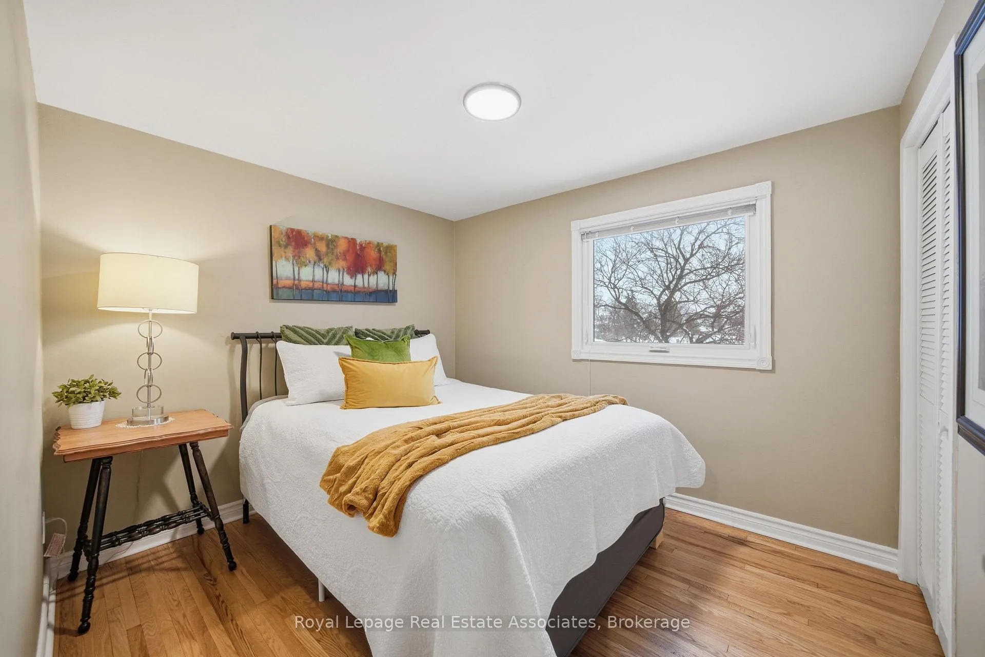 Photo 21 of 28 Faludon Drive, Halton Hills, Georgetown — HOMEH