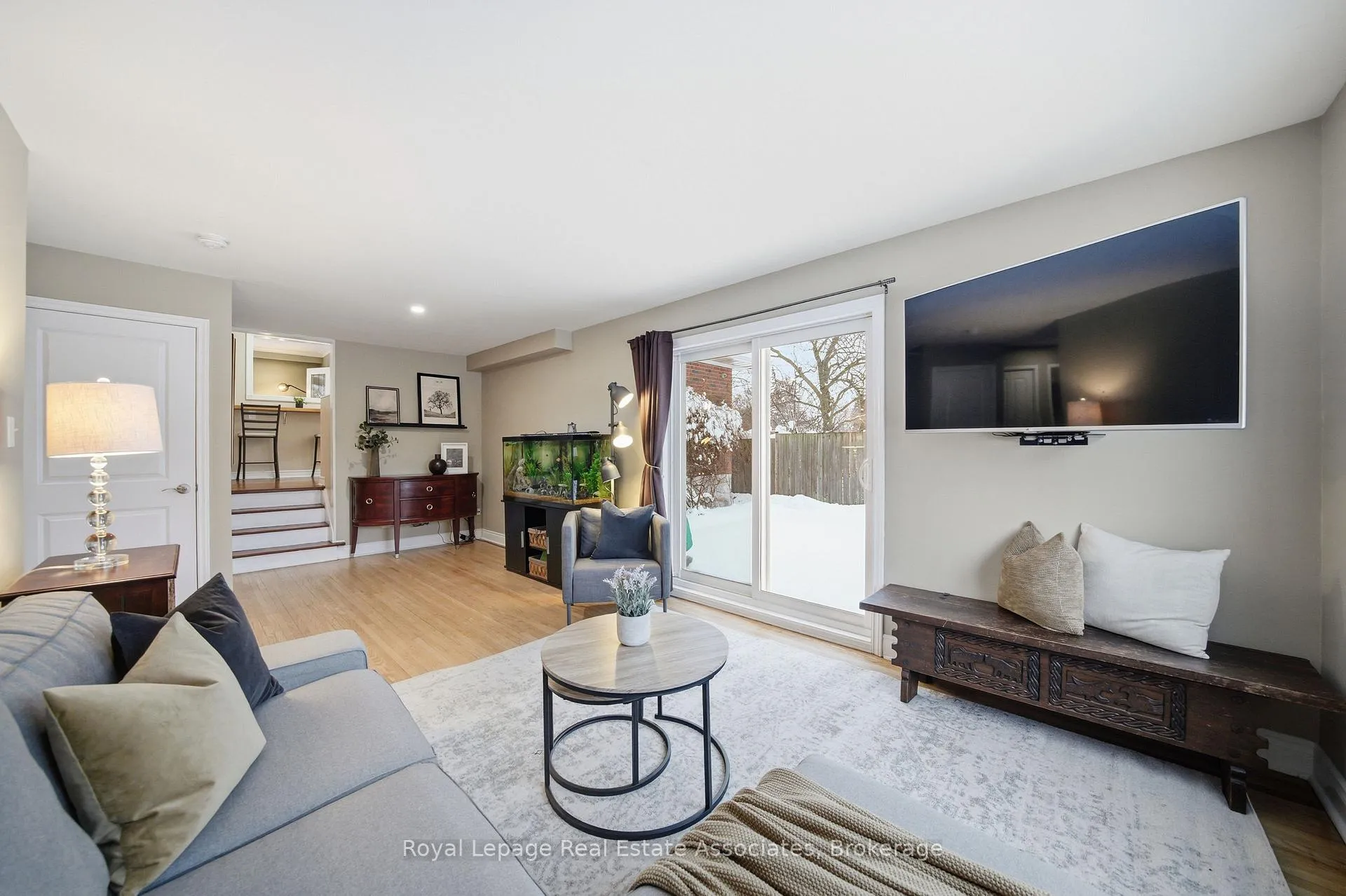 Photo 32 of 28 Faludon Drive, Halton Hills, Georgetown — HOMEH