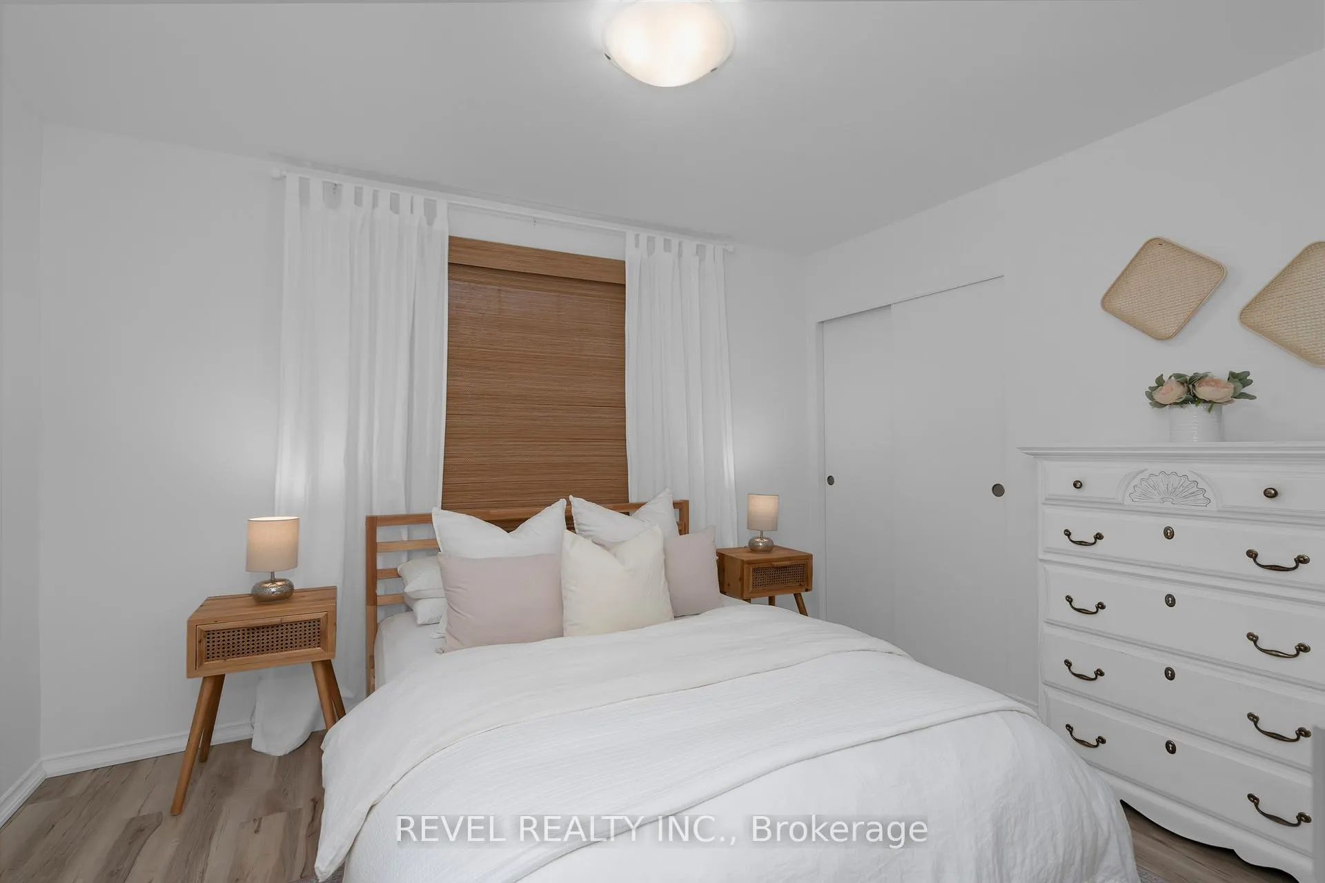 Photo 23 of 31 Frederick Street, Orillia — HOMEH