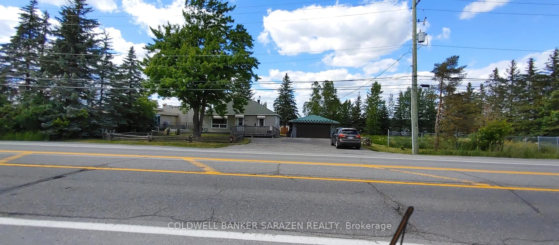 Front of 4023 Carling Avenue