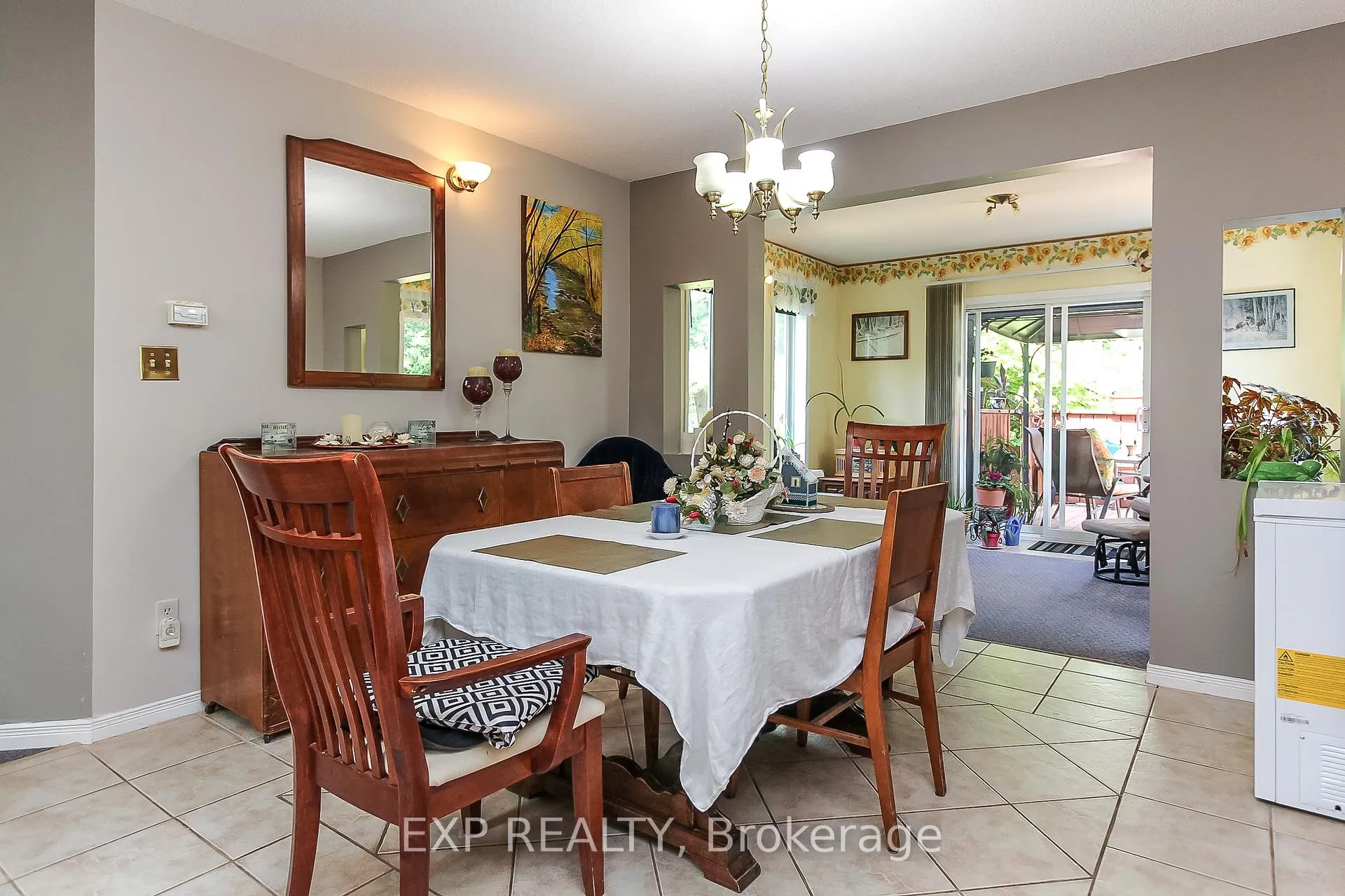 Photo 9 of 225 39th Street, Wasaga Beach — HOMEH