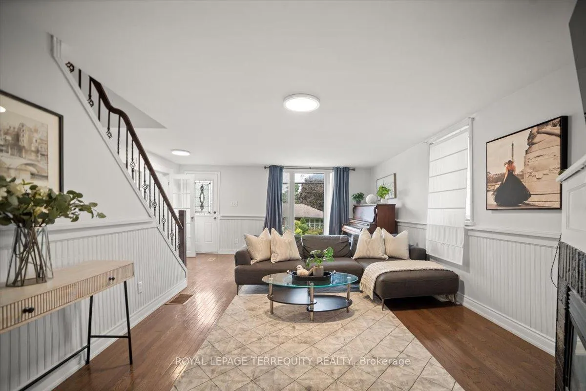 Photo 8 of 124 Toronto Street S, Uxbridge — HOMEH