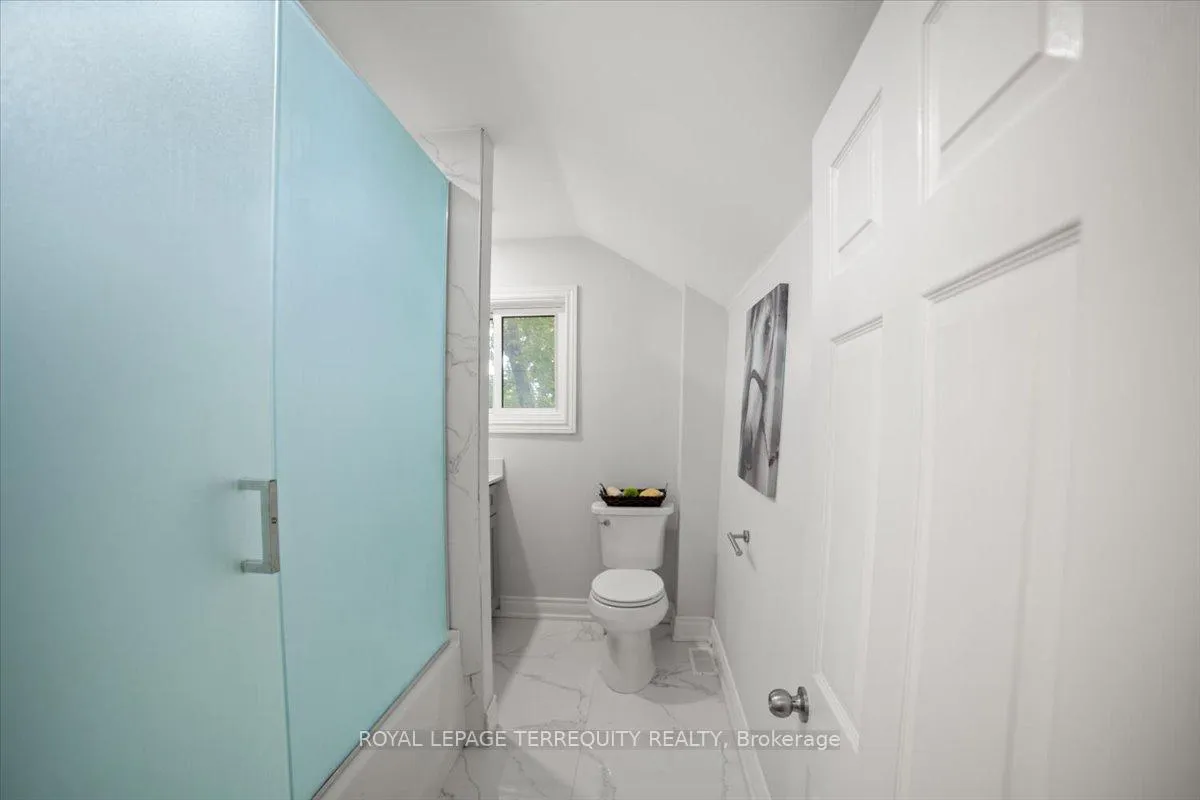 Photo 29 of 124 Toronto Street S, Uxbridge — HOMEH