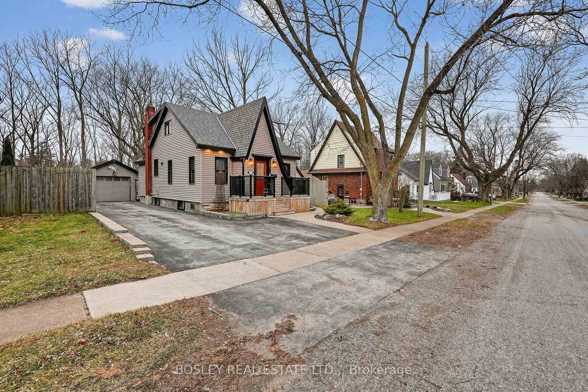 Photo 38 of 5805 Brookfield Avenue, Niagara Falls, Hospital — HOMEH