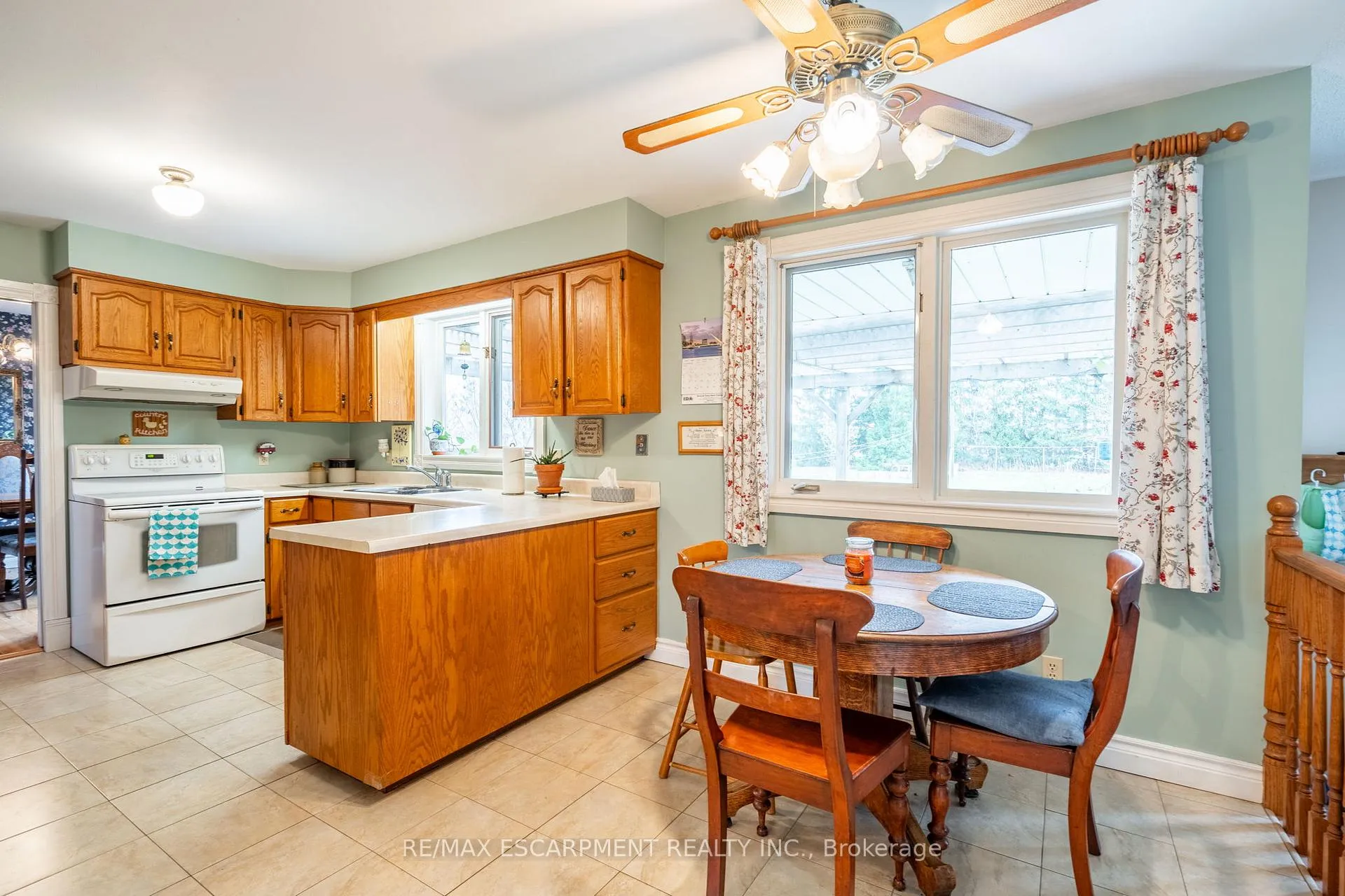 Photo 11 of 2611 Trinity Church Road, Hamilton, Binbrook — HOMEH