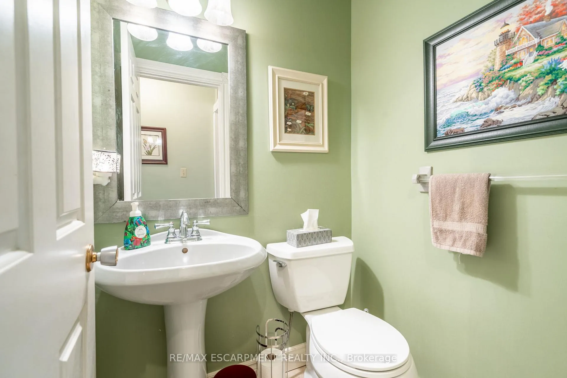 Photo 13 of 2611 Trinity Church Road, Hamilton, Binbrook — HOMEH