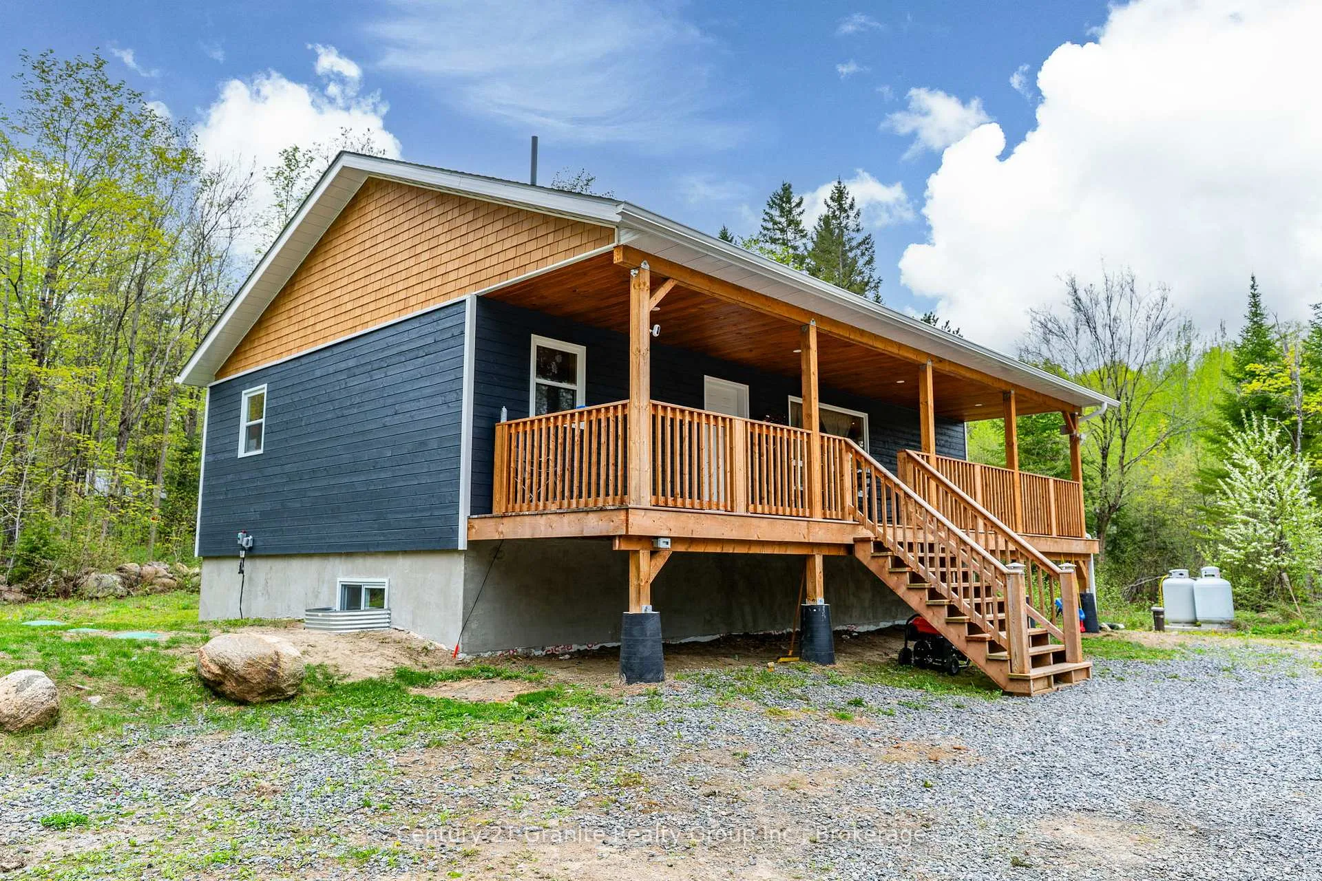 Front of 10498 Highway 118