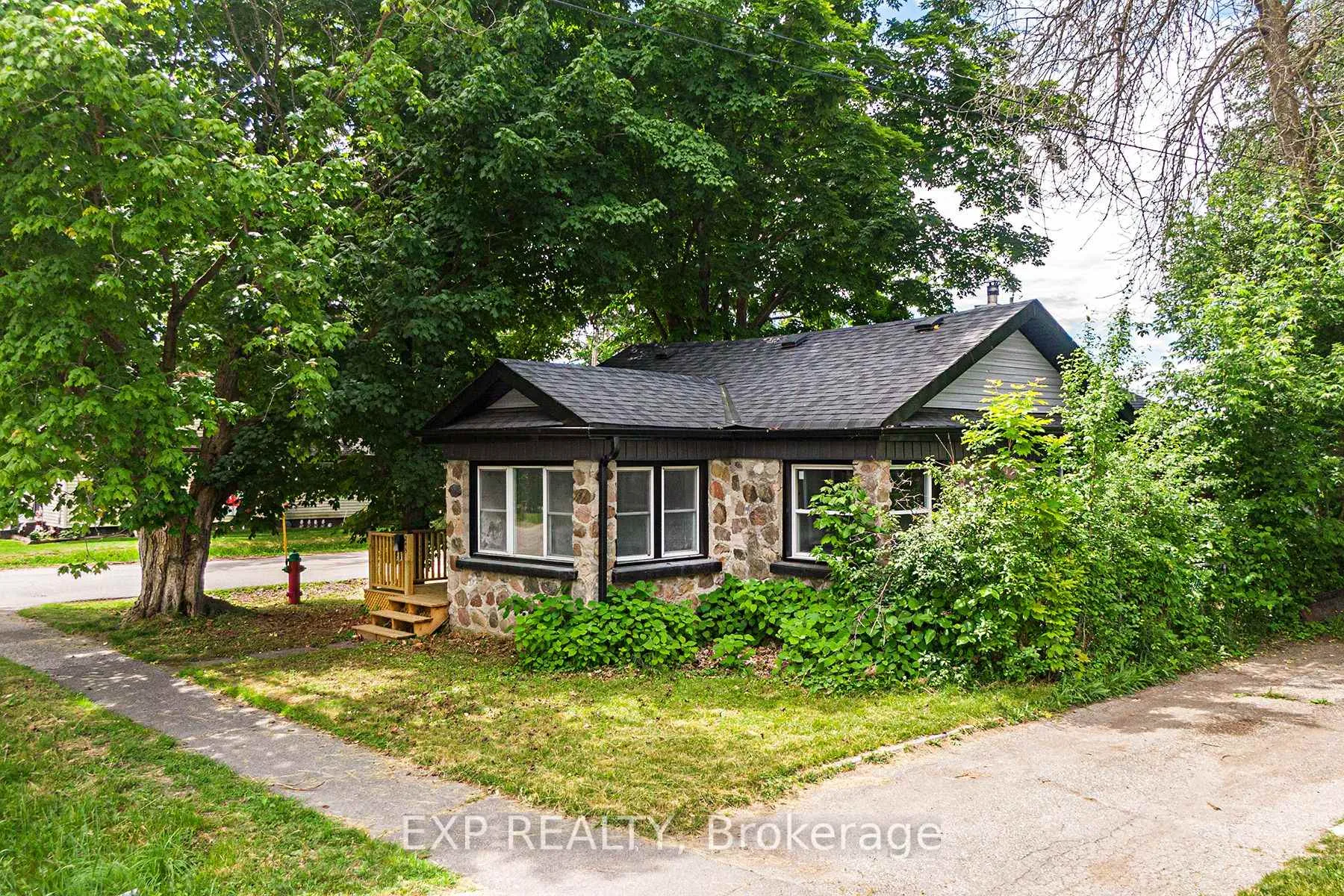 Photo 1 of 245 Front Street S, Orillia — HOMEH