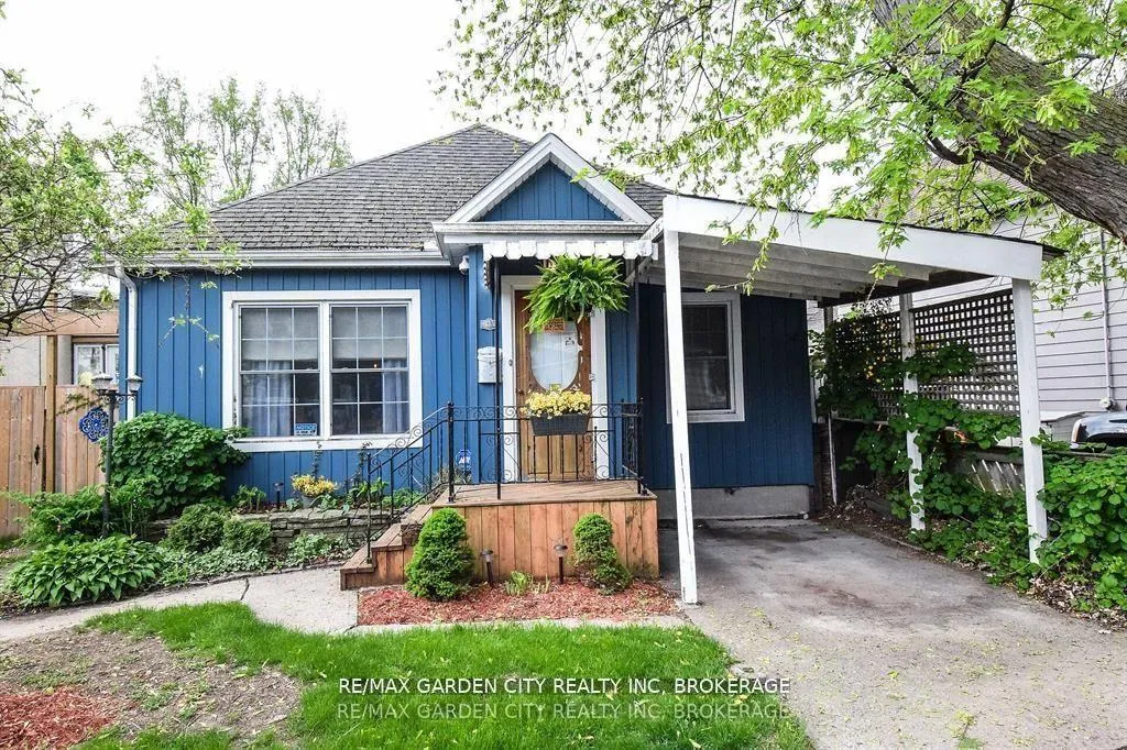 Photo 2 of 76 Beech Street, St. Catharines, Downtown — HOMEH