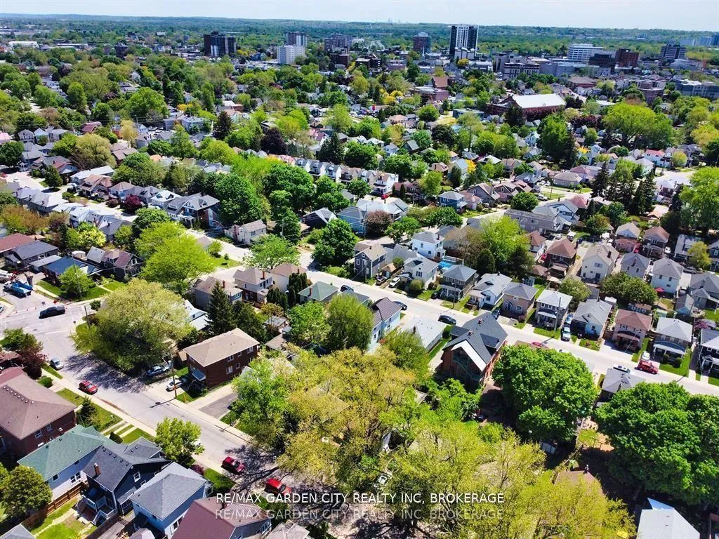 Photo 37 of 76 Beech Street, St. Catharines, Downtown — HOMEH